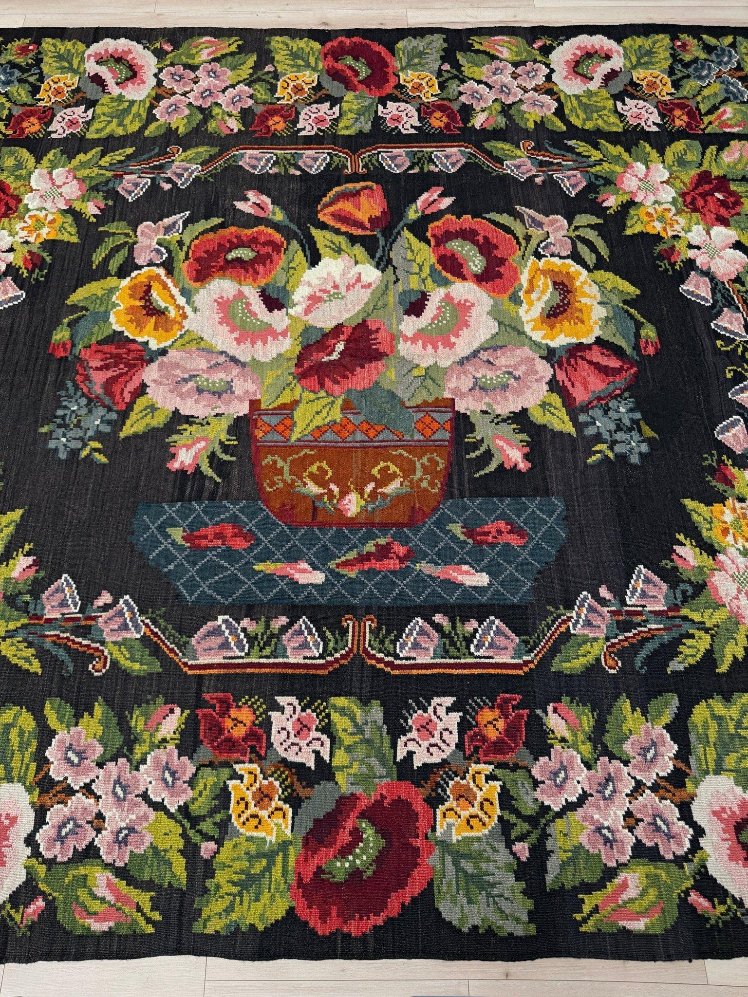 Kilim rosa - Alfombra de lana plana europea vintage - 8′5″×11′3″ - Década de 1940 Moldavia en venta 3