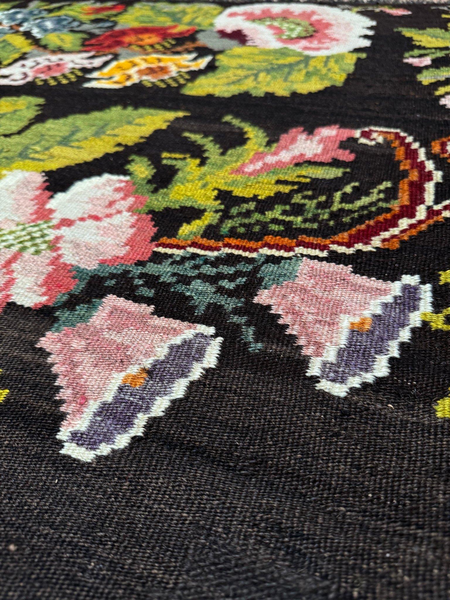 Kilim rosa - Alfombra de lana plana europea vintage - 8′5″×11′3″ - Década de 1940 Moldavia en venta 6