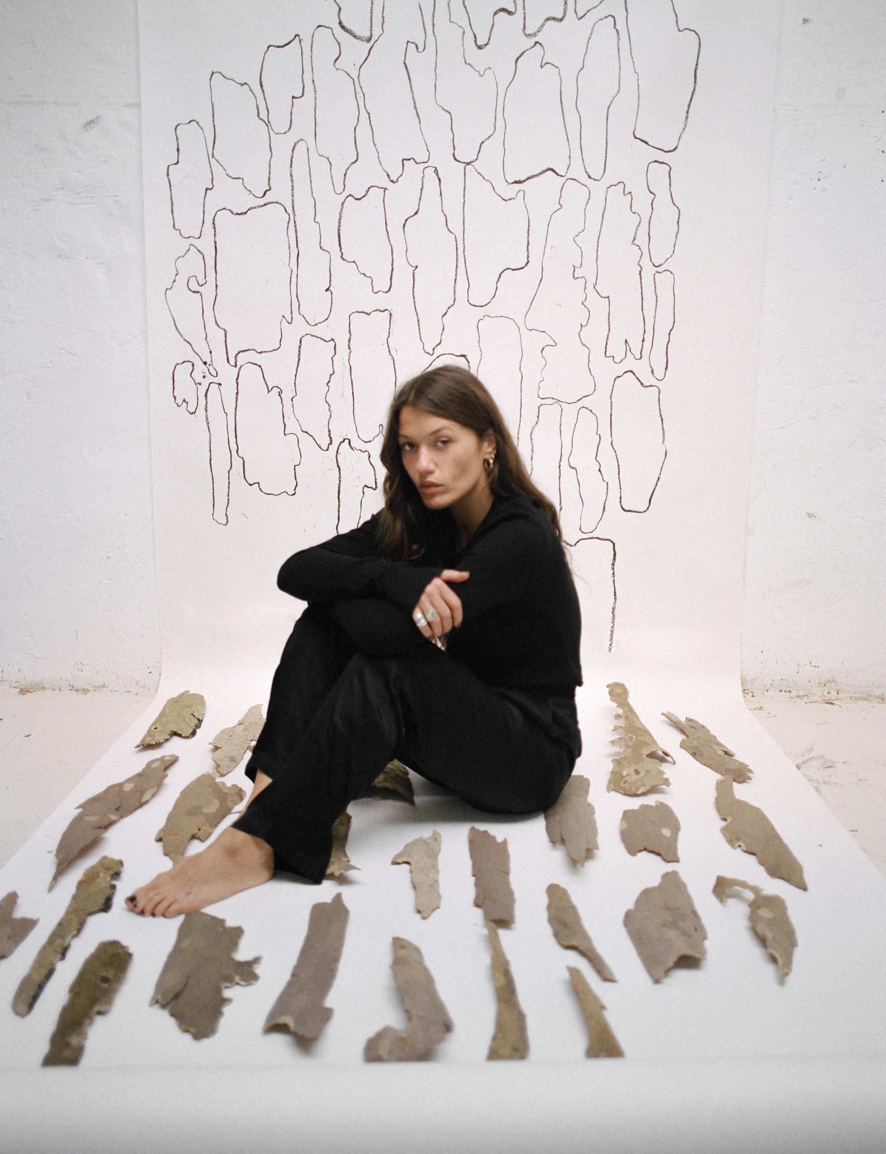 RESUMEN Artista contemporáneo francés Rose Madone Nueva obra de arte forma colores tierra en venta 5