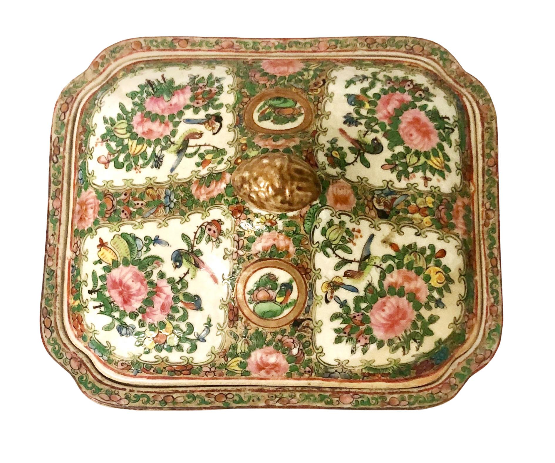 Early 19th Century Rose Medallion Chinese Export Covered Dish For Sale