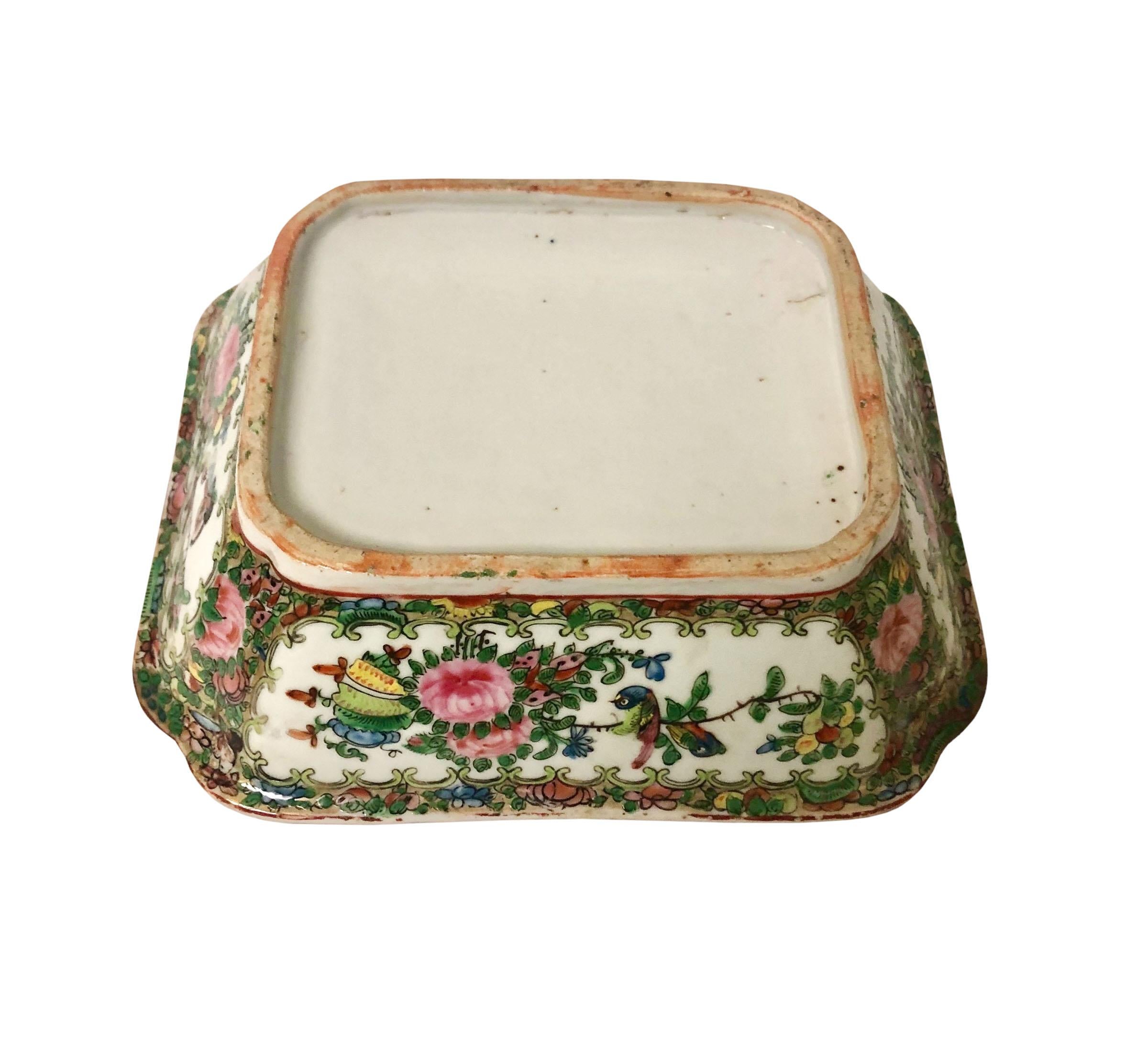 Rose Medallion Chinese Export Covered Dish For Sale 1