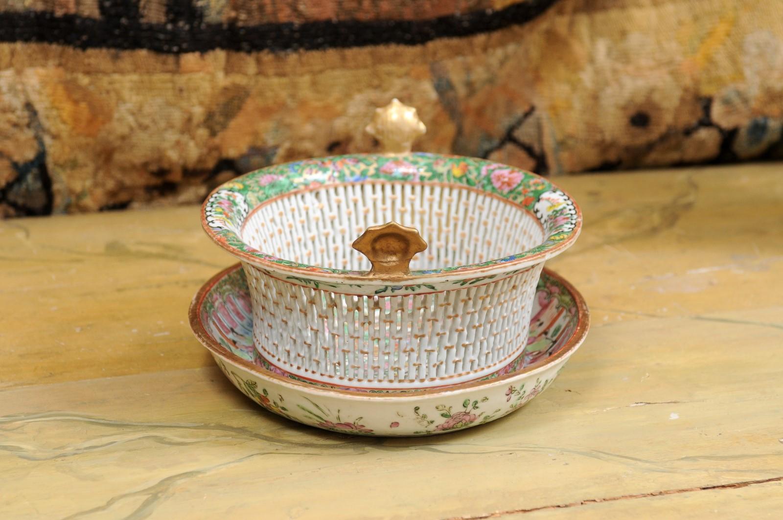 Rose Medallion Lattice Reticulated Basket with Underplate, Late 19th Century For Sale 8