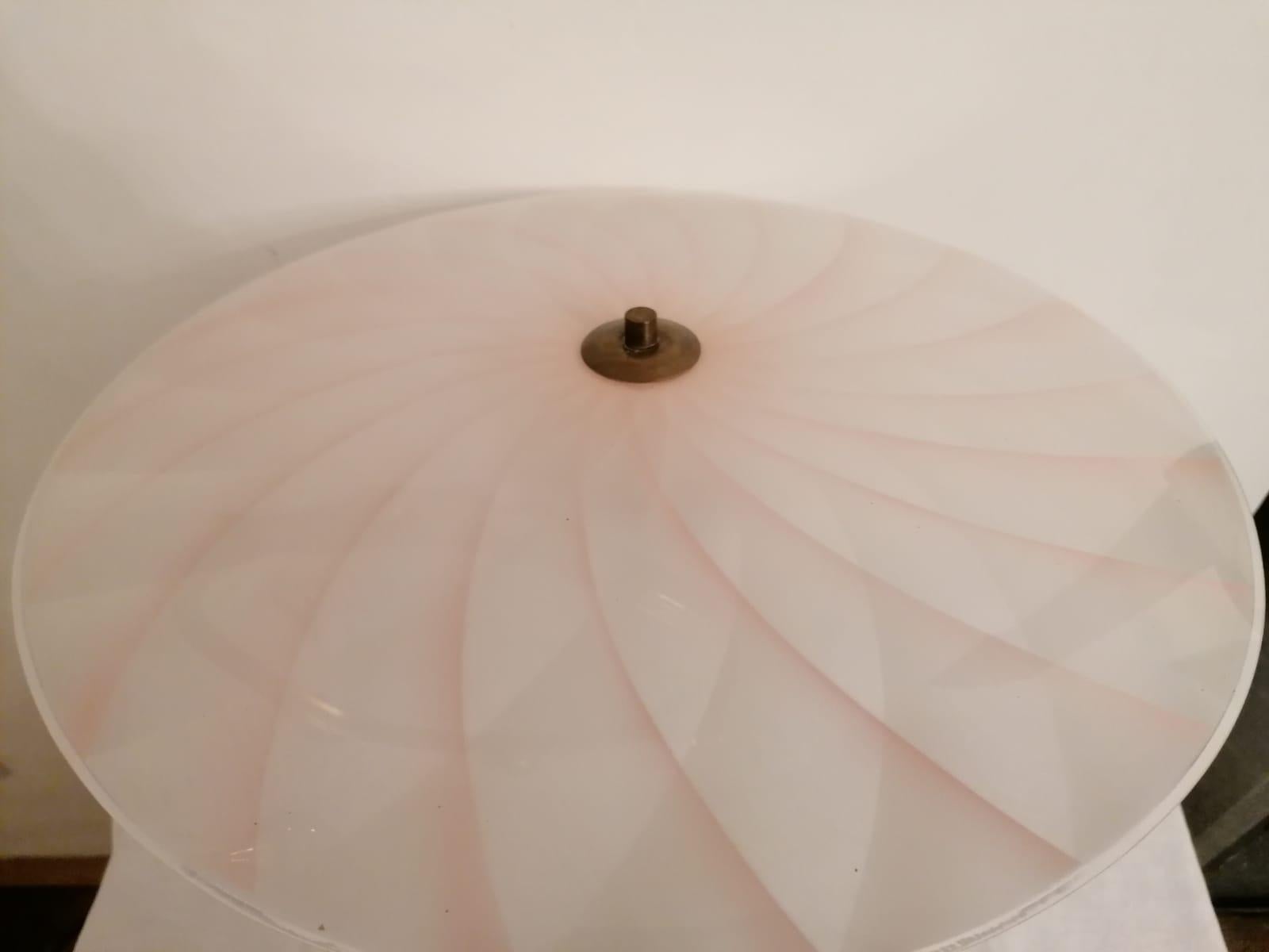 Lampada a sospensione Rose Midcentury In condizioni buone in vendita a Vienna, AT
