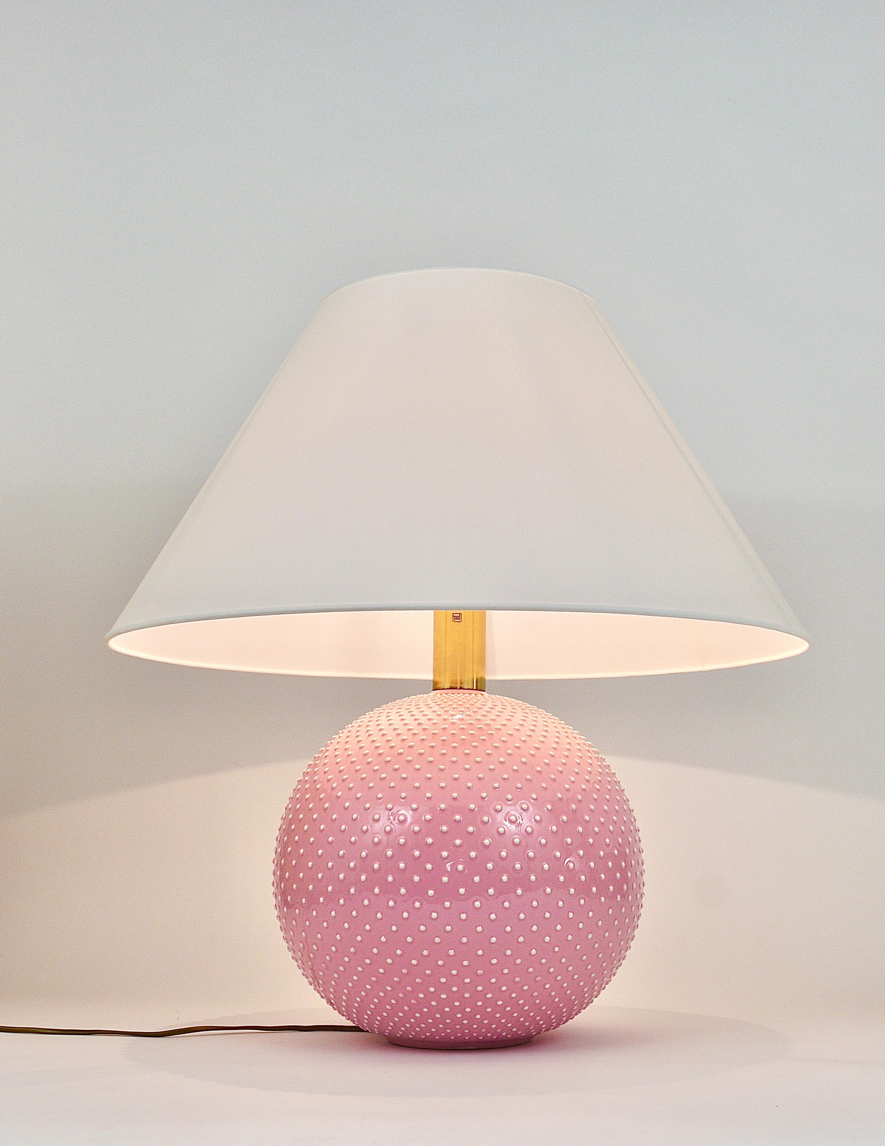 20th Century Rosé Pastel Polka Dot Sphere Table Lamp, Ceramic, Brass, Studio Paf Milano, 1970 For Sale