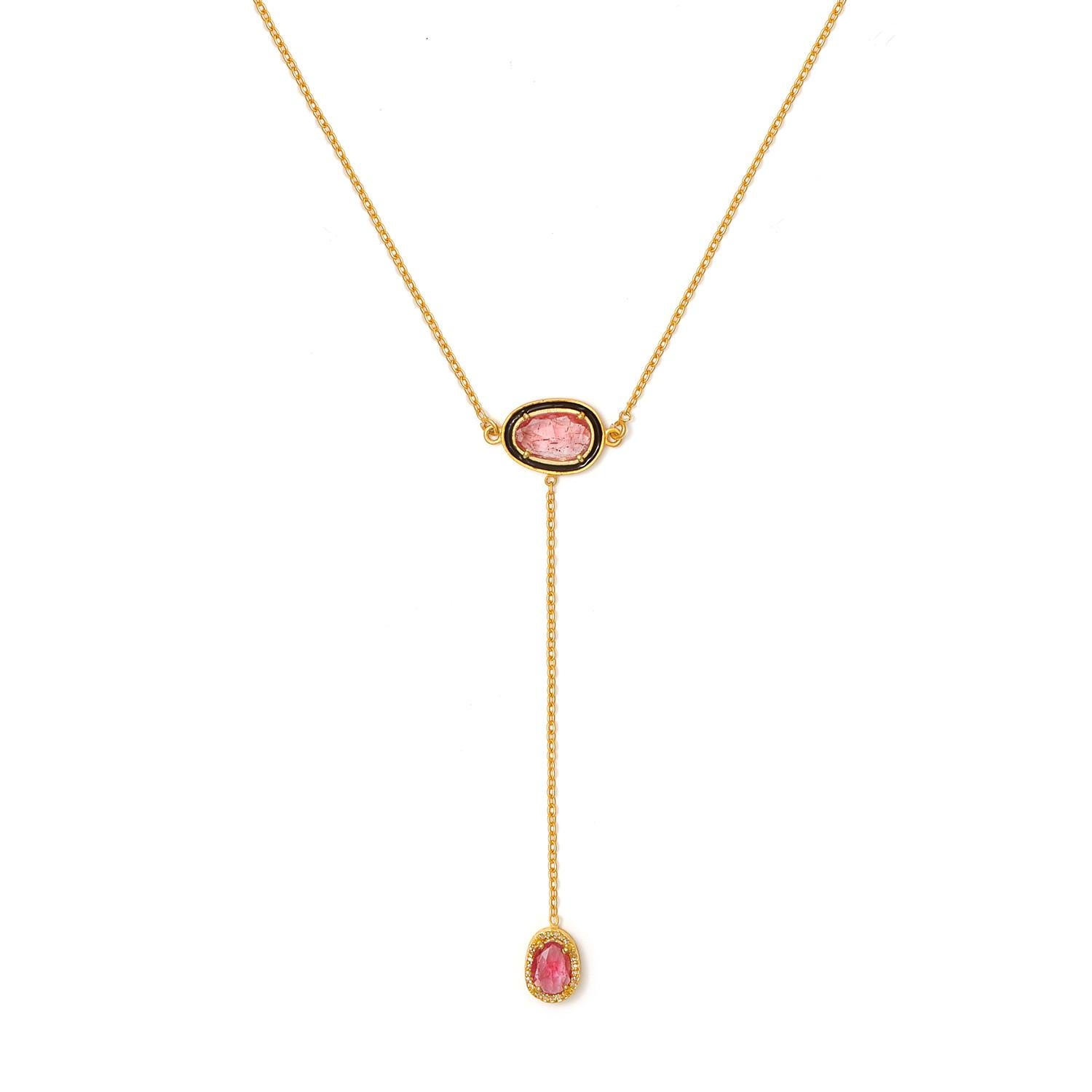 Taille mixte Pendentif en forme de T en tourmaline rose, diamant et émail en vente