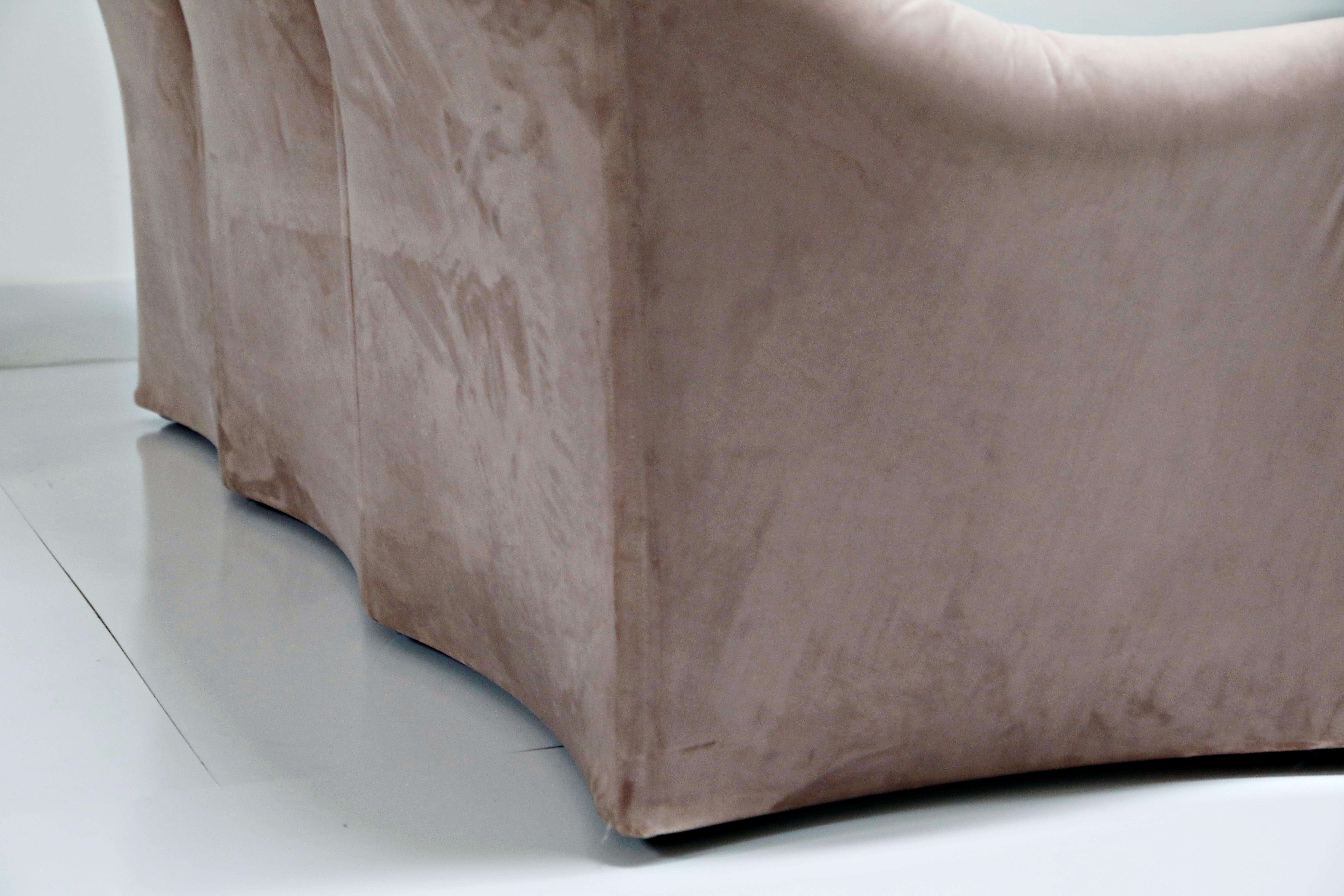 Rose Pink Velvet Tentazione Sofa by Mario Bellini for Cassina, New Upholstery 6