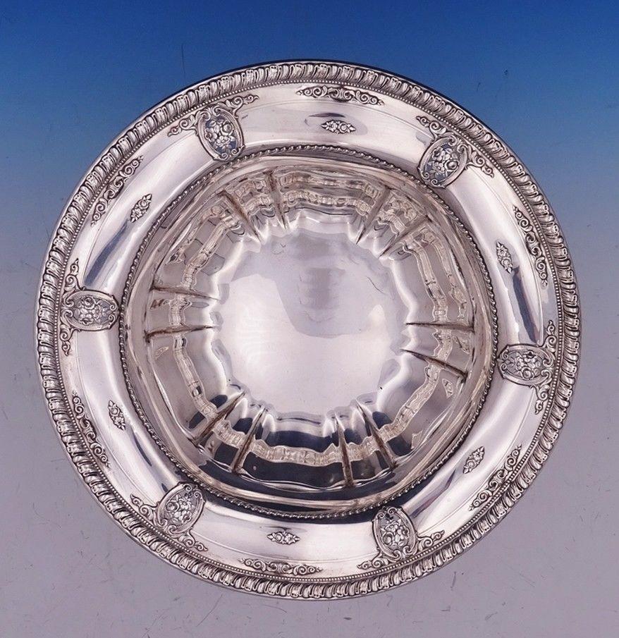 Rose Point by Wallace Sterling Silver Serving Bowl with Underplate In Excellent Condition In Big Bend, WI