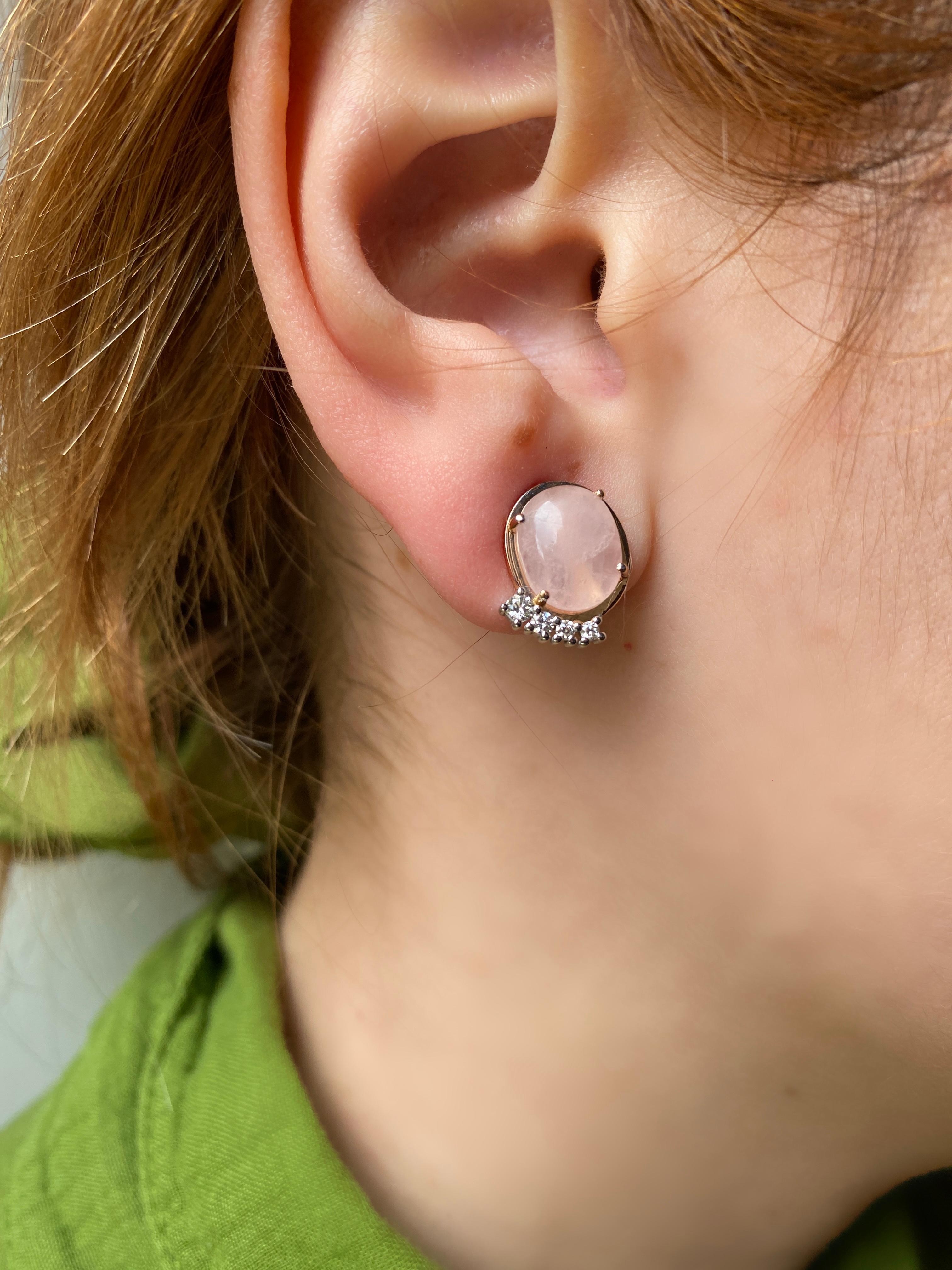 Orecchino di quarzo rosa in oro 18k con 0,22 carati di diamanti bianchi, fatto a mano e con design a perno in vendita 1