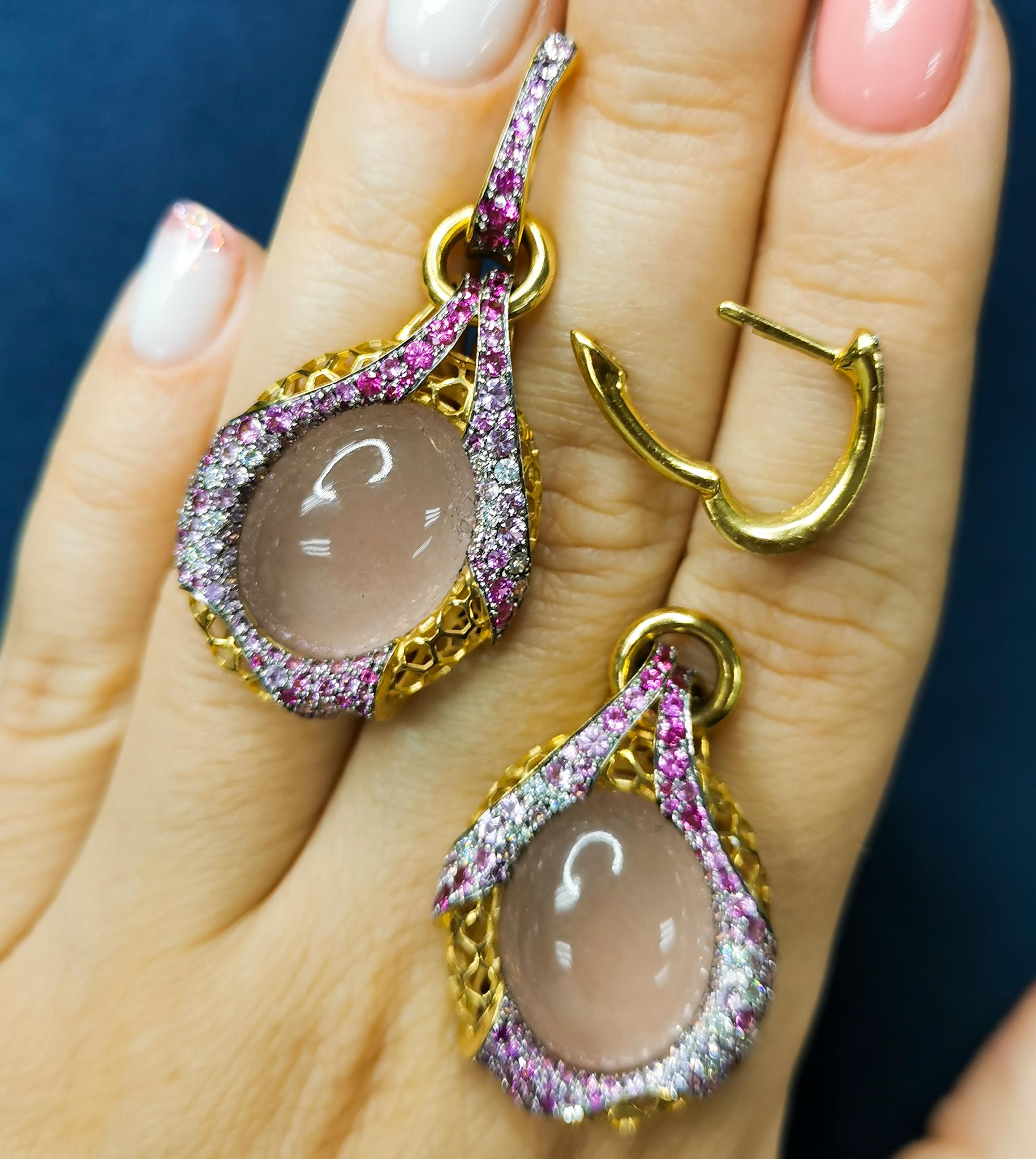 Rose Quartz 33.34 Carat Diamonds Pink Sapphires 18 Karat Yellow Gold Earrings For Sale 3