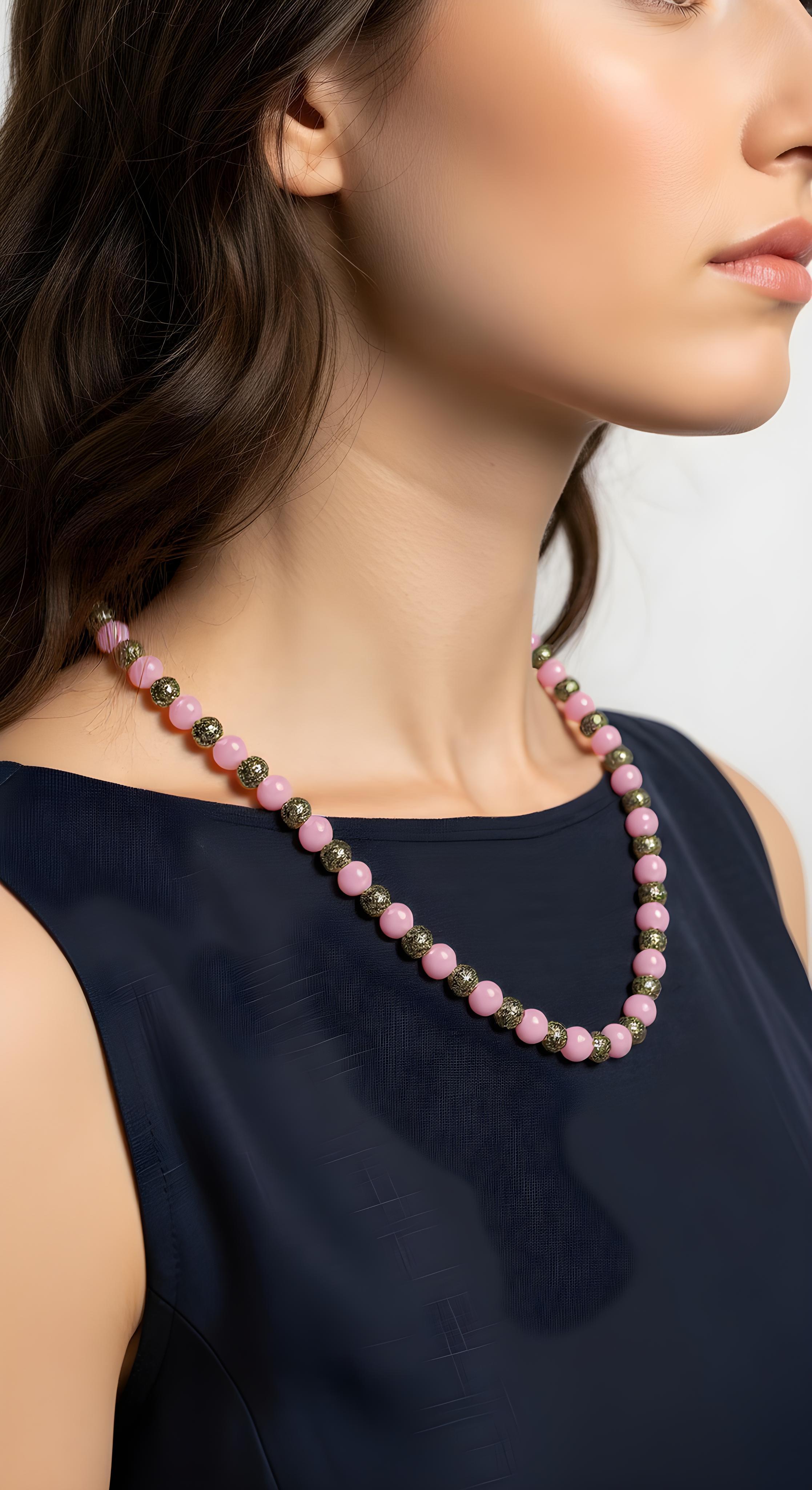 Donna Collana di quarzo rosa e diaspro dalmata con perline e chiusura in oro 14k in vendita
