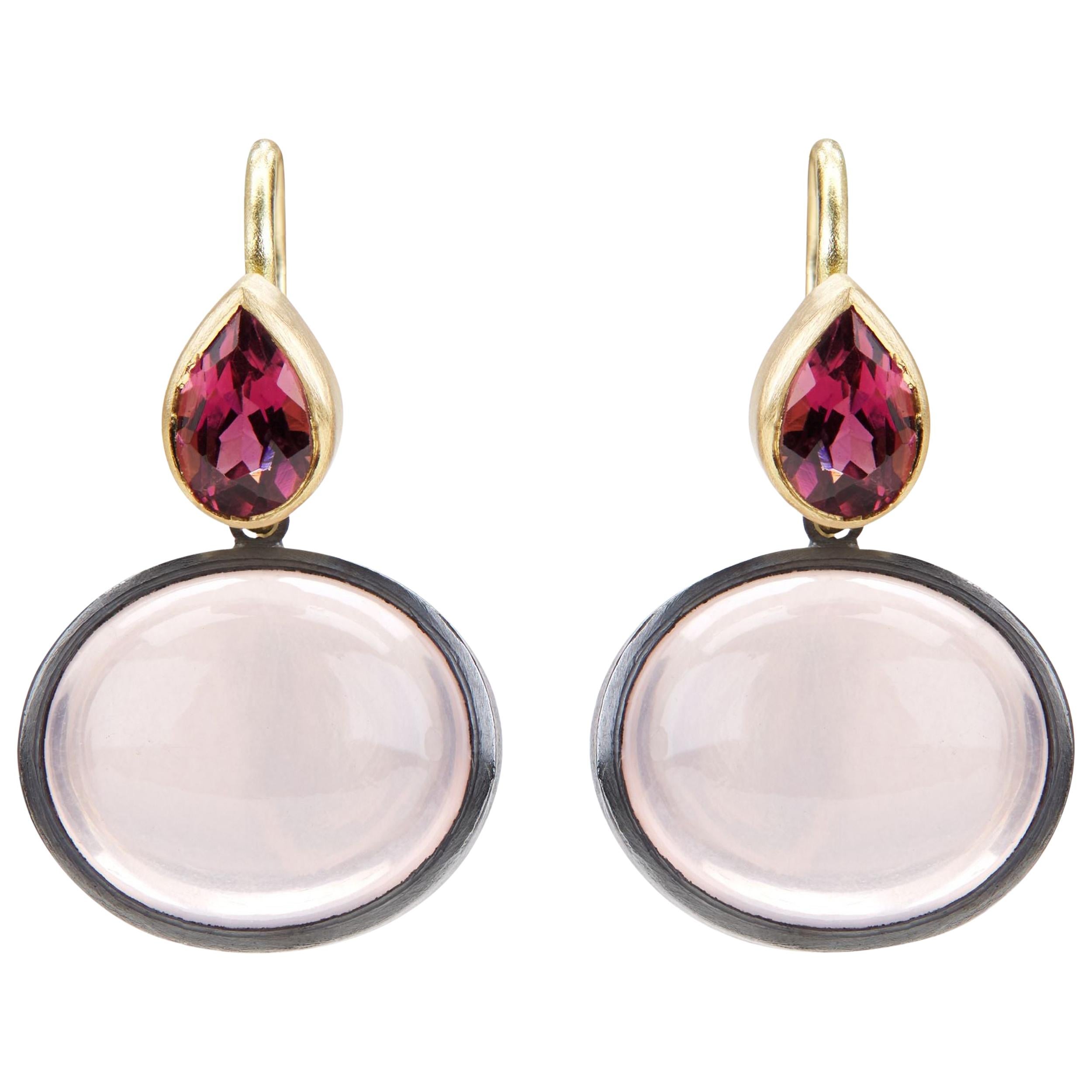 Boucles d'oreilles en or 18 carats et argent sterling oxydé avec quartz rose et grenat rhodolite