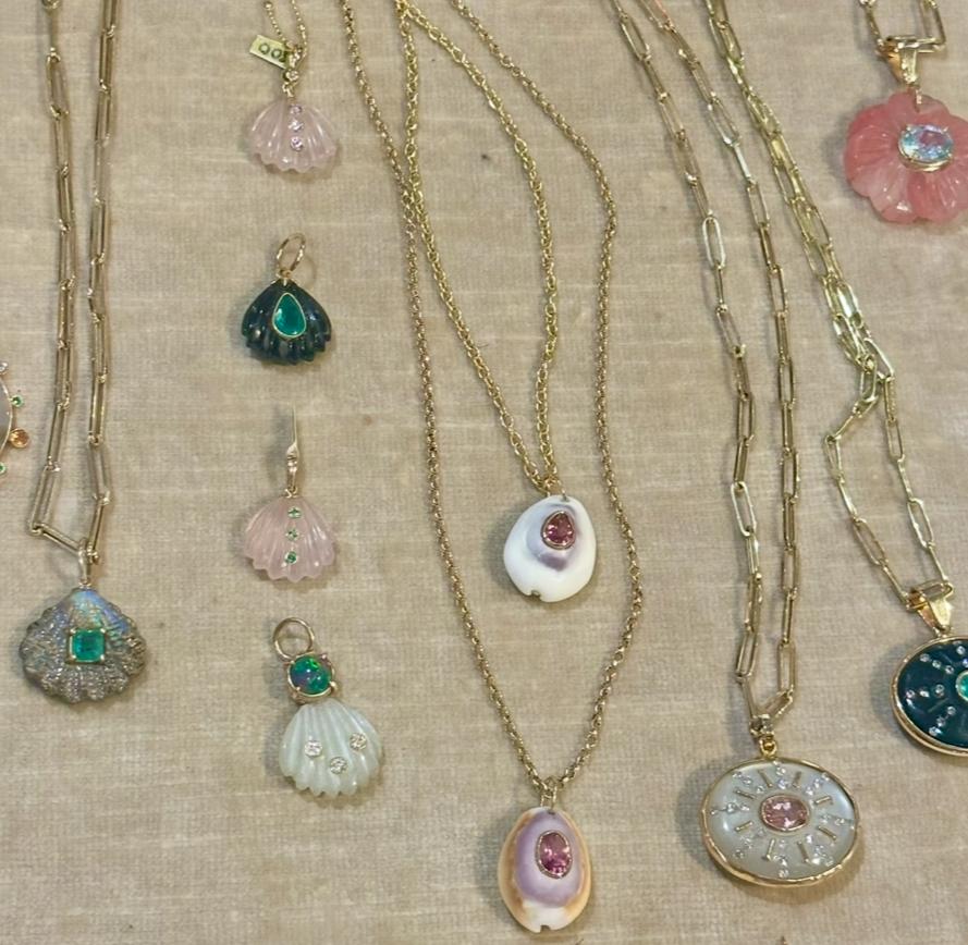 Collier en or 14k avec quartz rose, diamant et saphir rose en vente 4