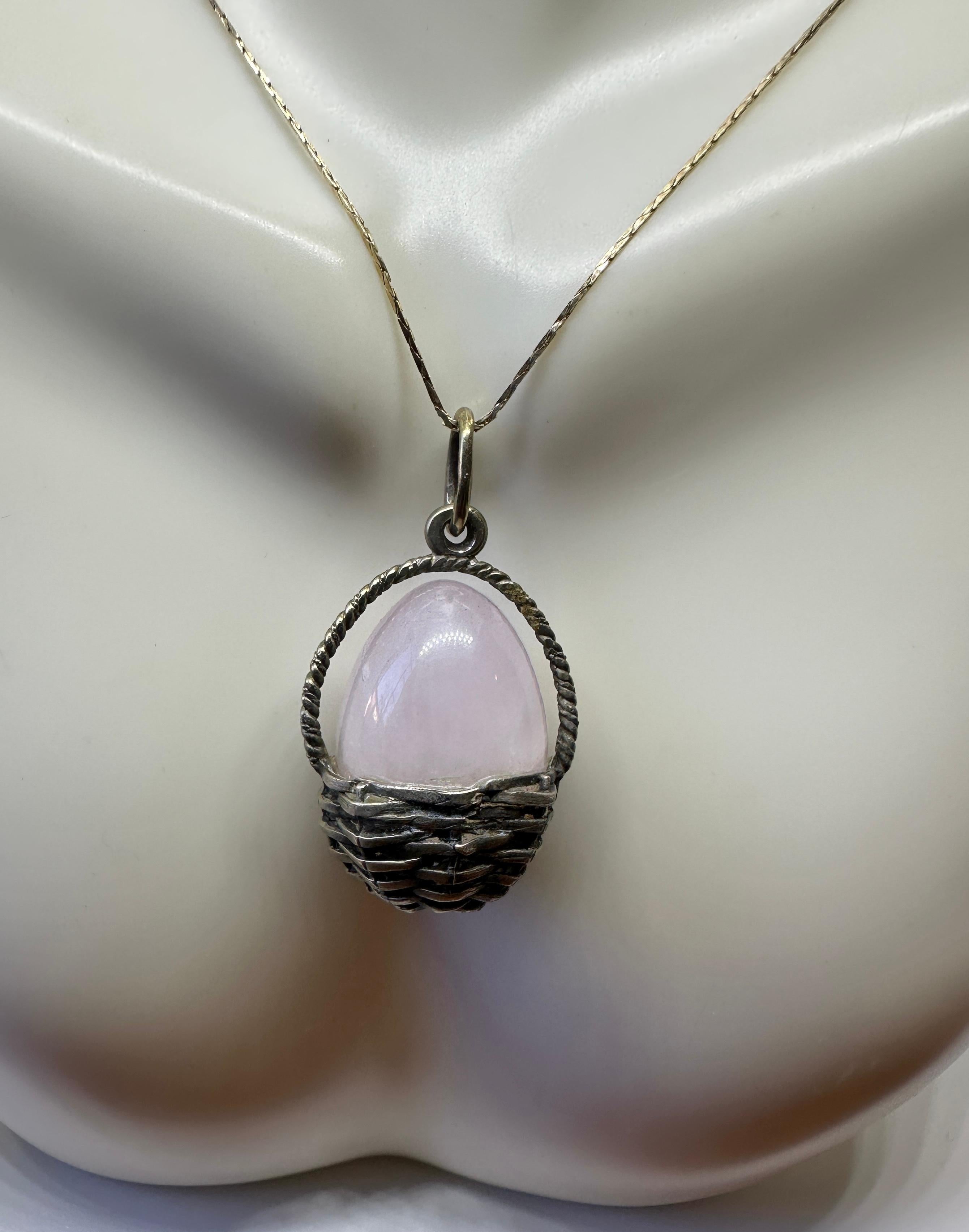 Women's or Men's Rose Quartz Egg Basket Pendant Necklace Charm Silver Hjalmar Armfelt Russian For Sale