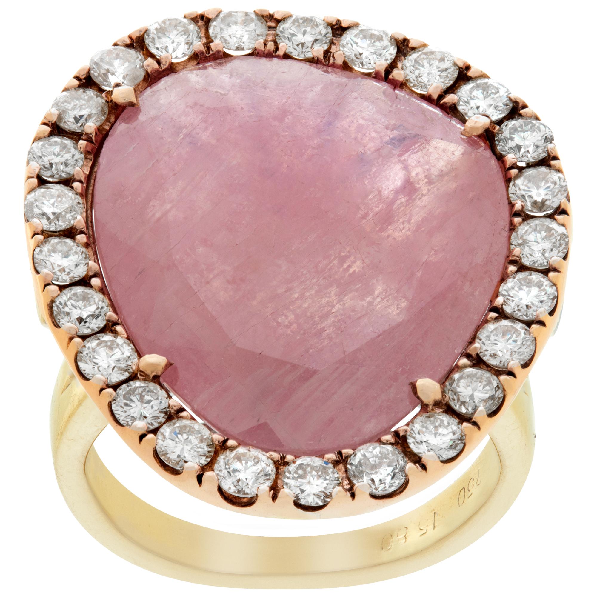 Rose quartz faceted ring w/ 1.00ct in surrounding diamonds in white & rose gold