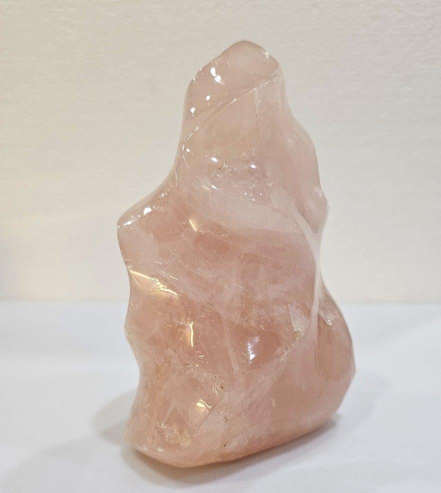 Escultura Llama de Cuarzo Rosa Natural Tallado - OFERTA DE CIERRE en Bueno estado para la venta en Warrenton, OR