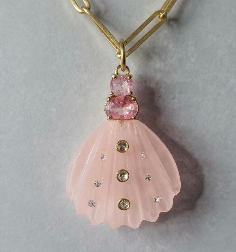 Ciondolo a conchiglia di quarzo rosa con diamanti, spinello rosa e tormalina rosa in vendita 7