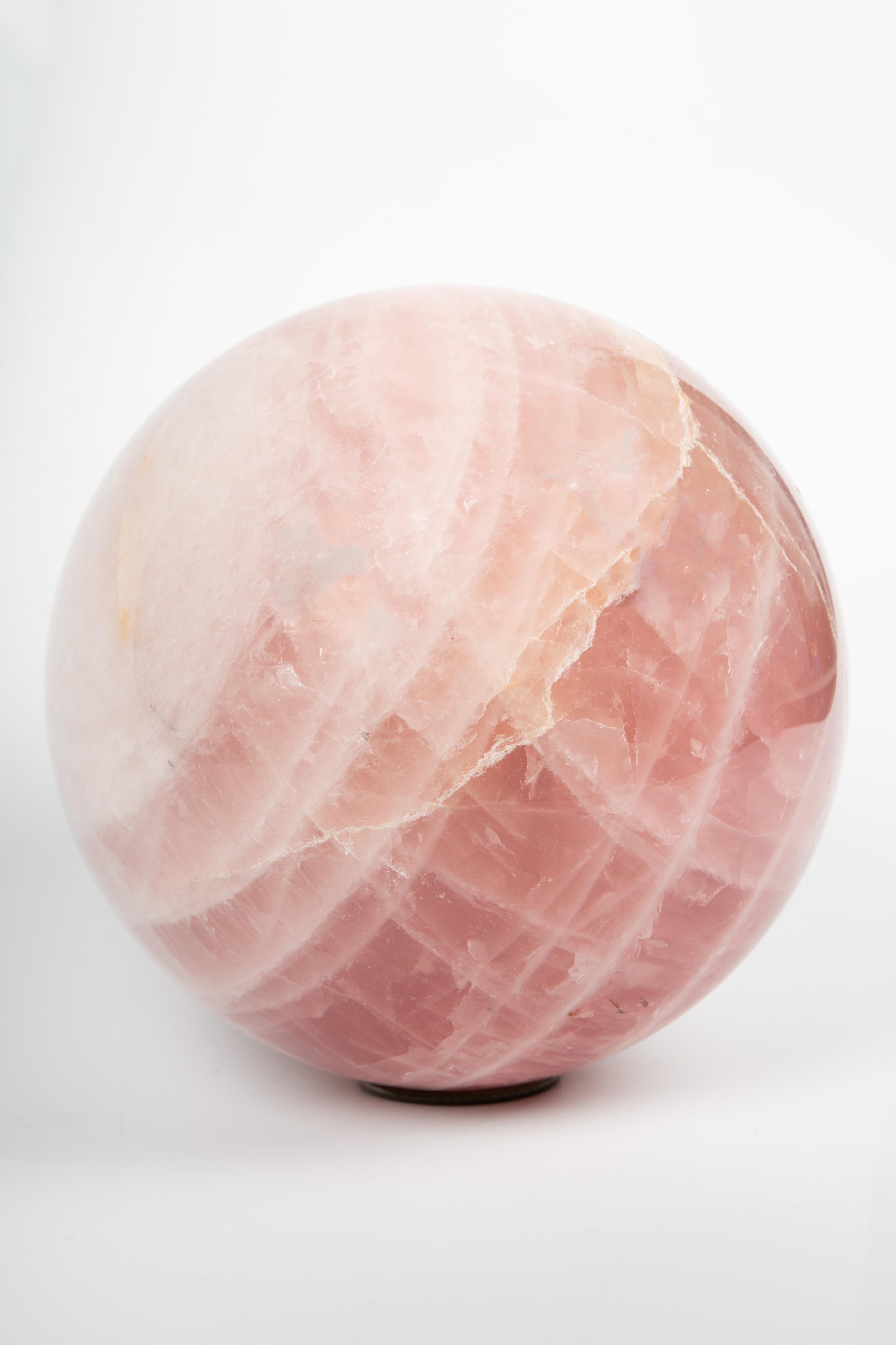Rose Quartz Sphere  In New Condition For Sale In New York, NY