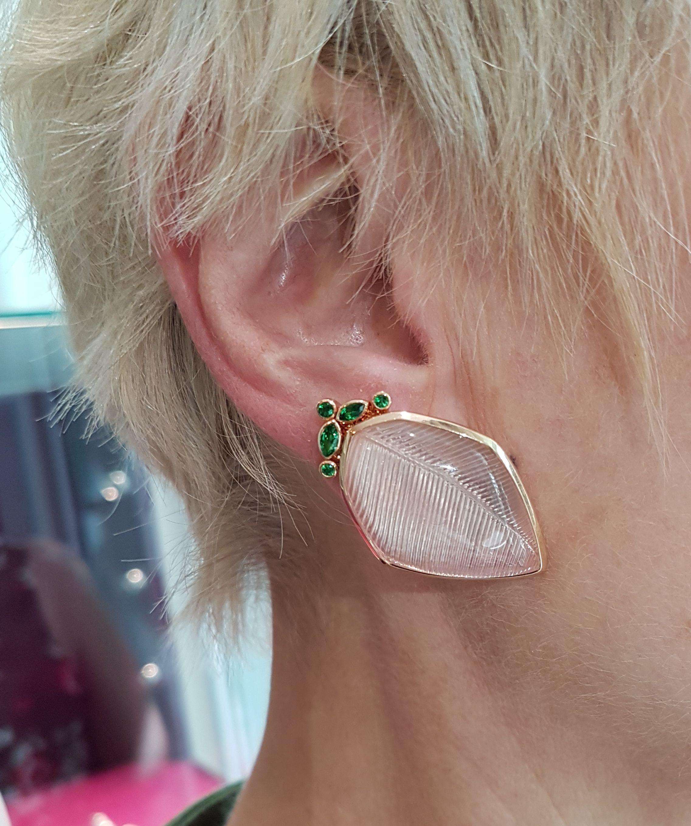 Rose Quartz Tsavorite Gold Leaf Wagner Collection Stud Earrings im Zustand „Neu“ in Berlin, DE