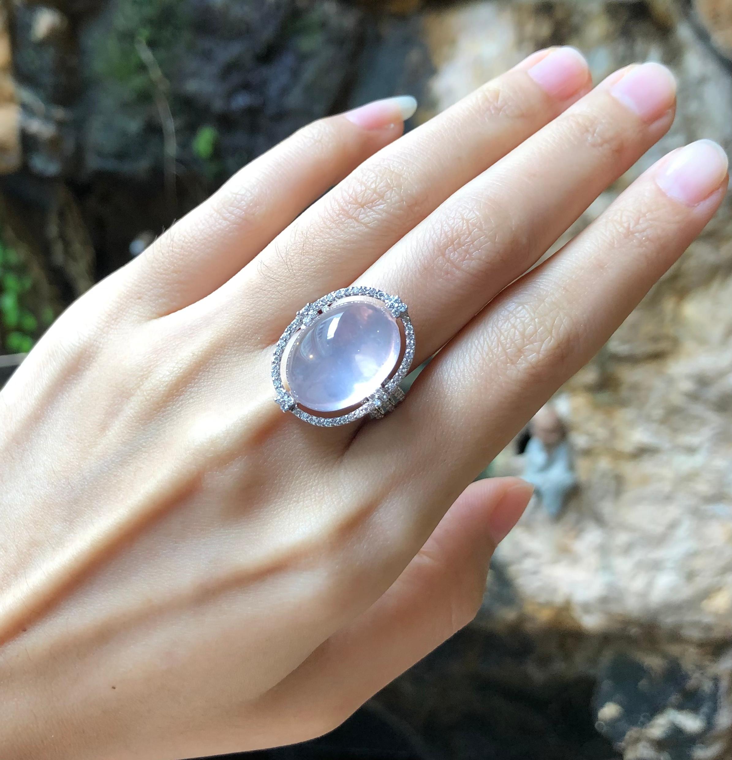 Rose Quartz with Diamond Ring Set in 18 Karat White Gold Settings In New Condition For Sale In Bangkok, TH