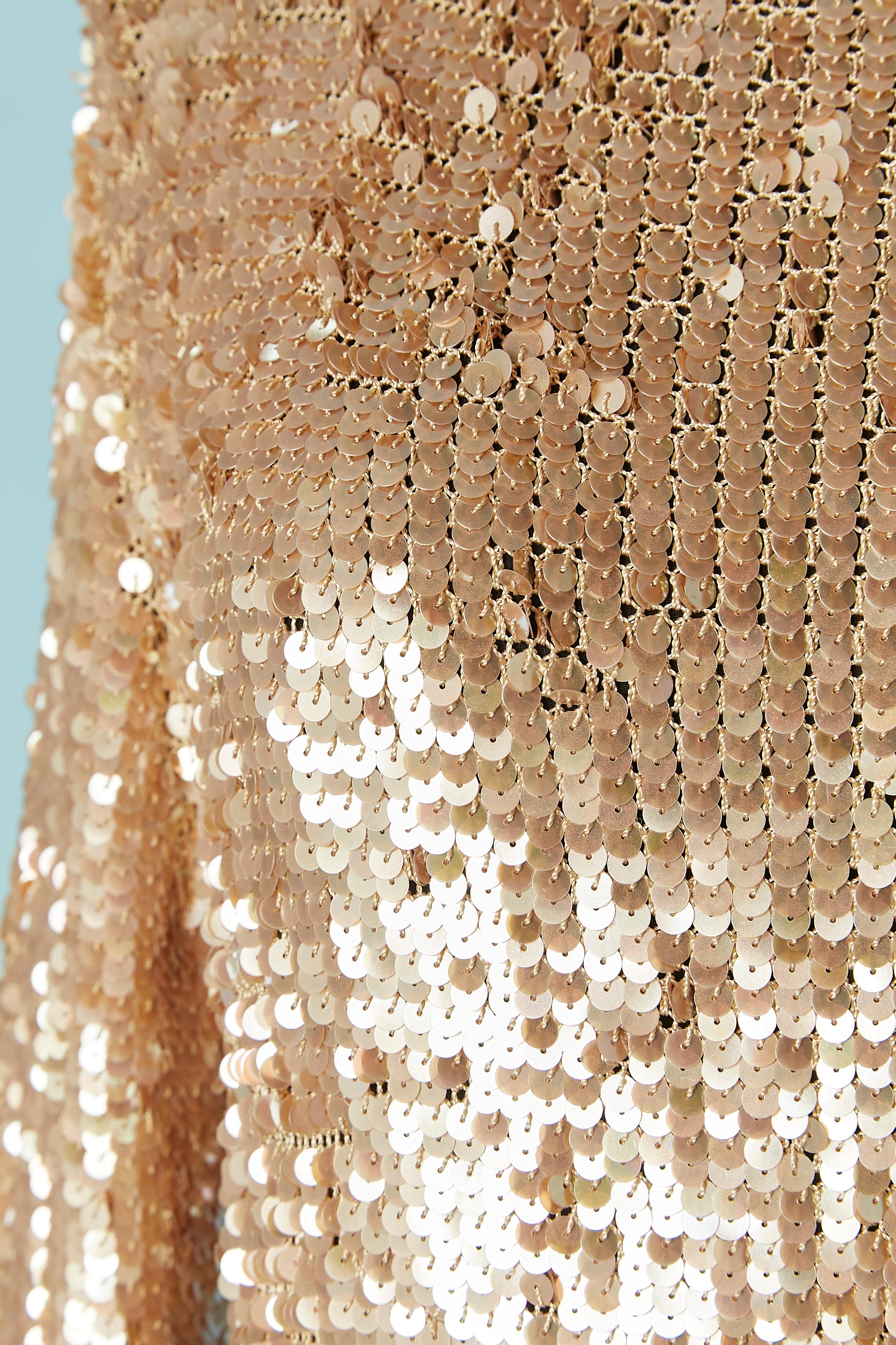 Marron Mini-robe en paillettes roses sur une base en maille GIANFRANCO FERRE STUDIO en vente