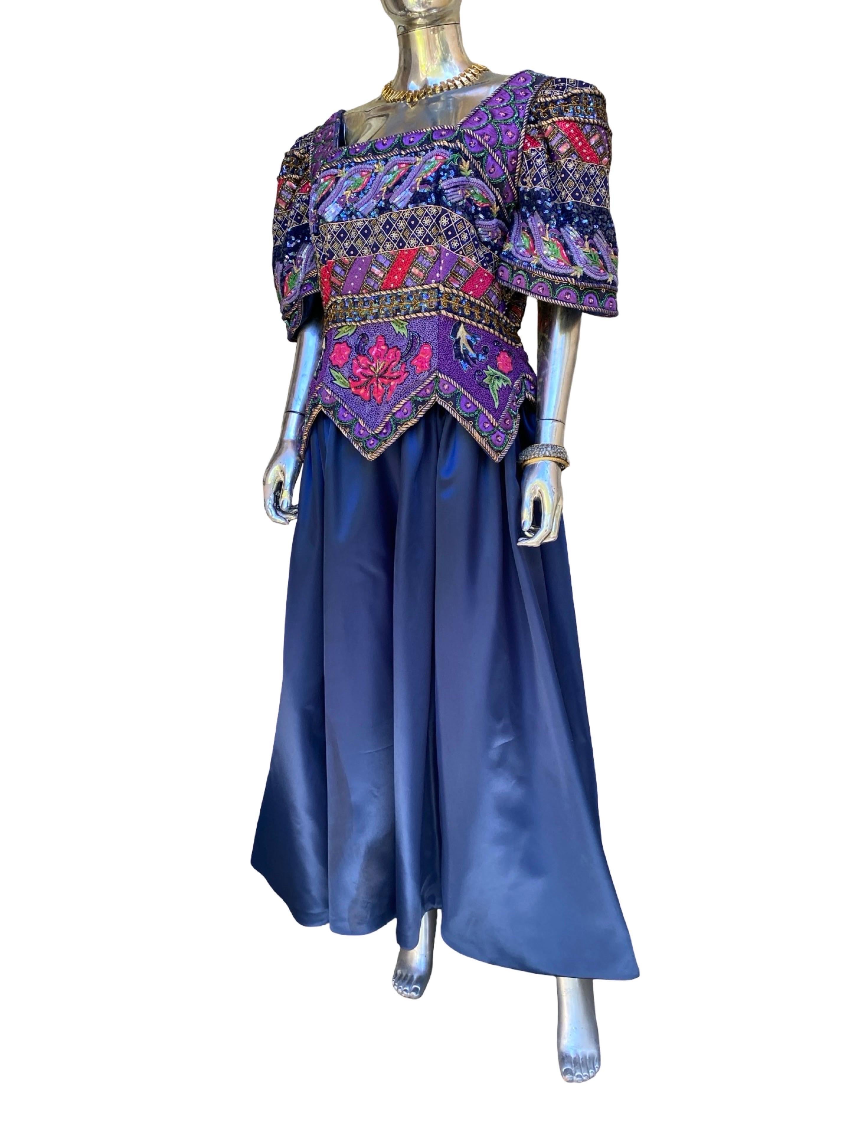 ROSE TAFT CHIC ! Couture Robe de soirée en satin bleu et perles Taille Plus 16/18 en vente 5