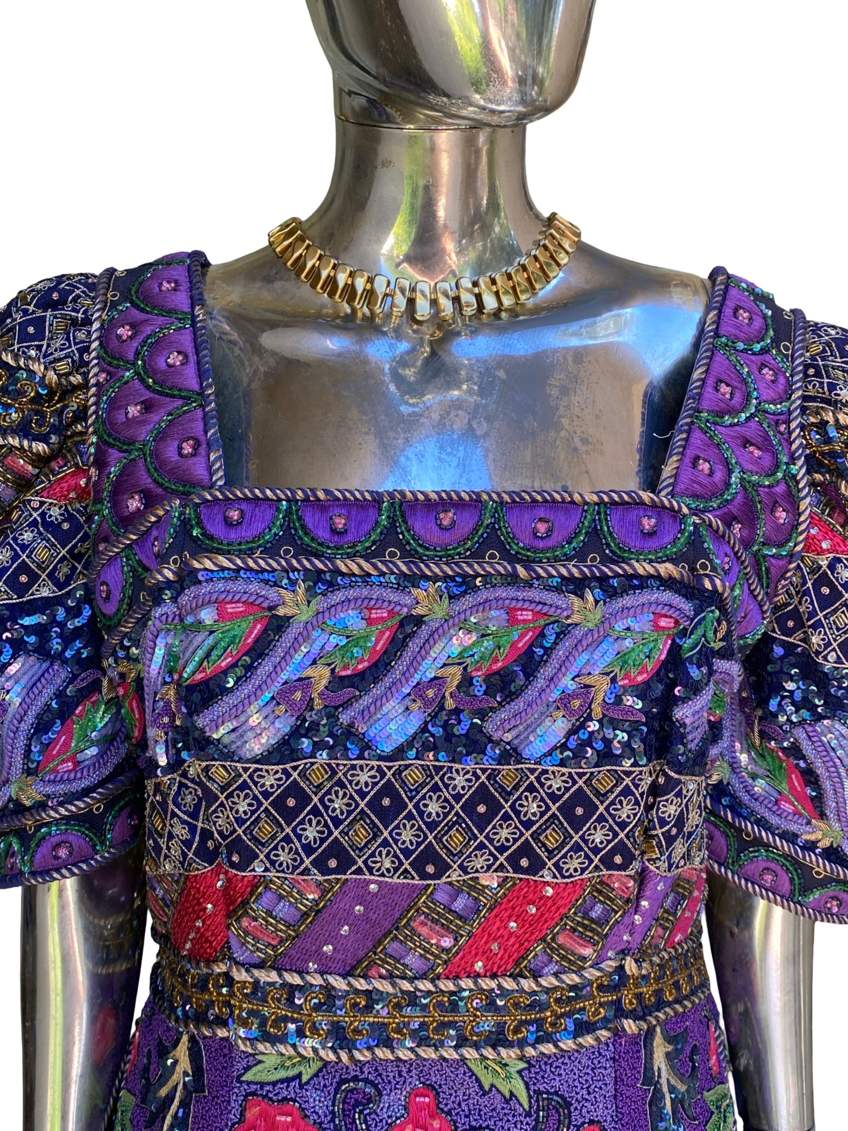 ROSE TAFT CHIC ! Couture Robe de soirée en satin bleu et perles Taille Plus 16/18 en vente 8