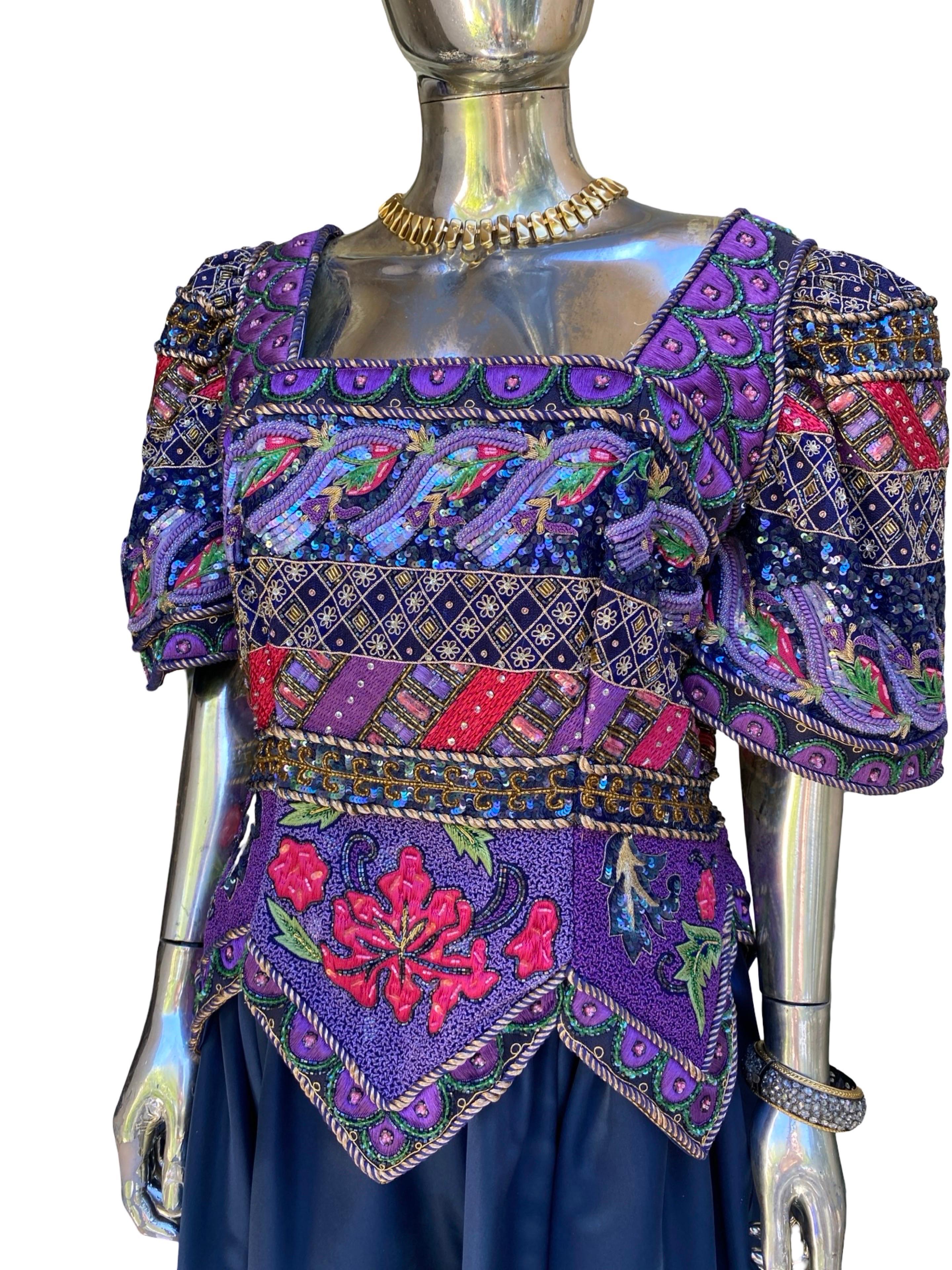 ROSE TAFT CHIC ! Couture Robe de soirée en satin bleu et perles Taille Plus 16/18 en vente 9