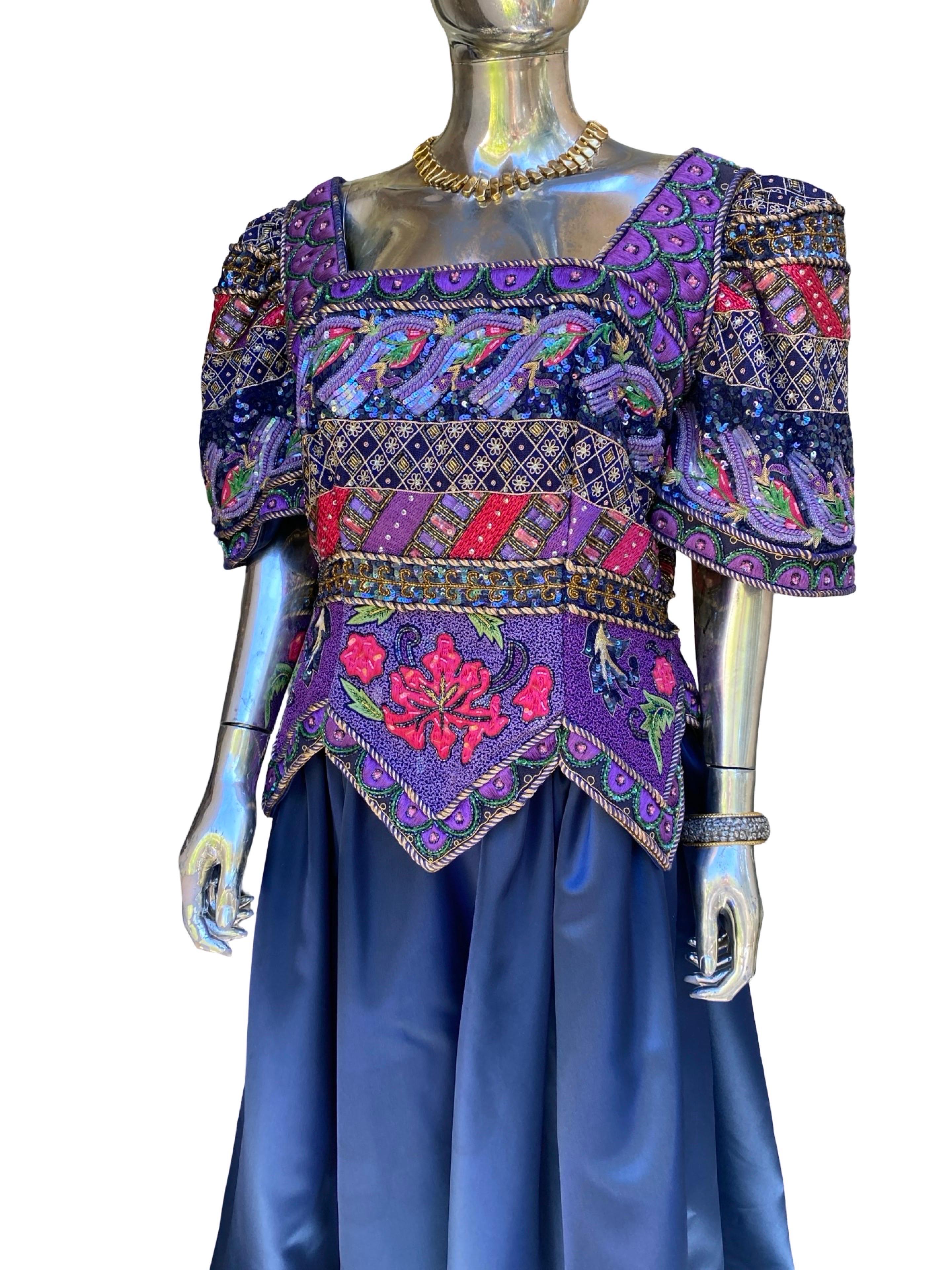 ROSE TAFT CHIC ! Couture Robe de soirée en satin bleu et perles Taille Plus 16/18 en vente 10
