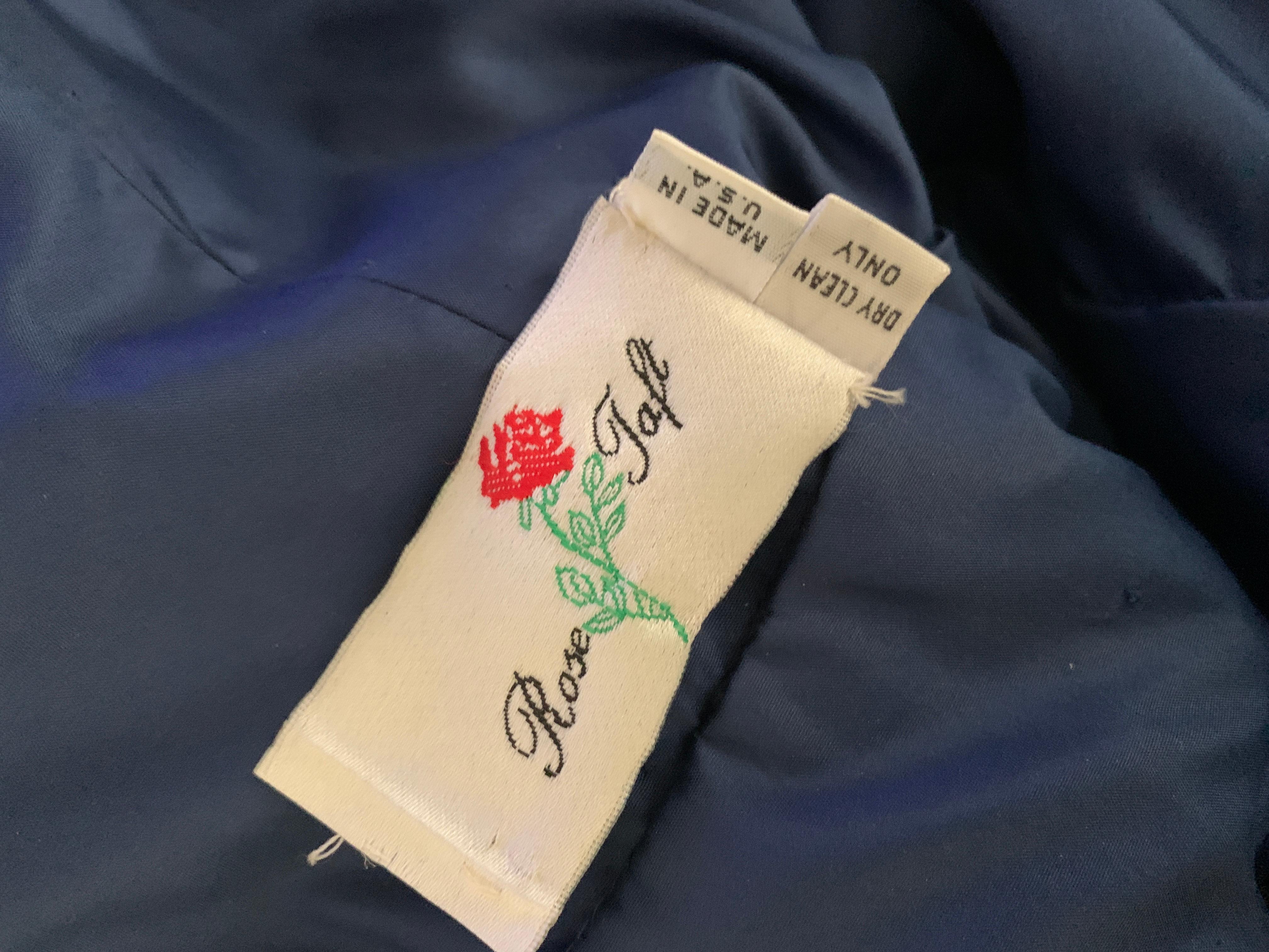 ROSE TAFT CHIC ! Couture Robe de soirée en satin bleu et perles Taille Plus 16/18 en vente 12