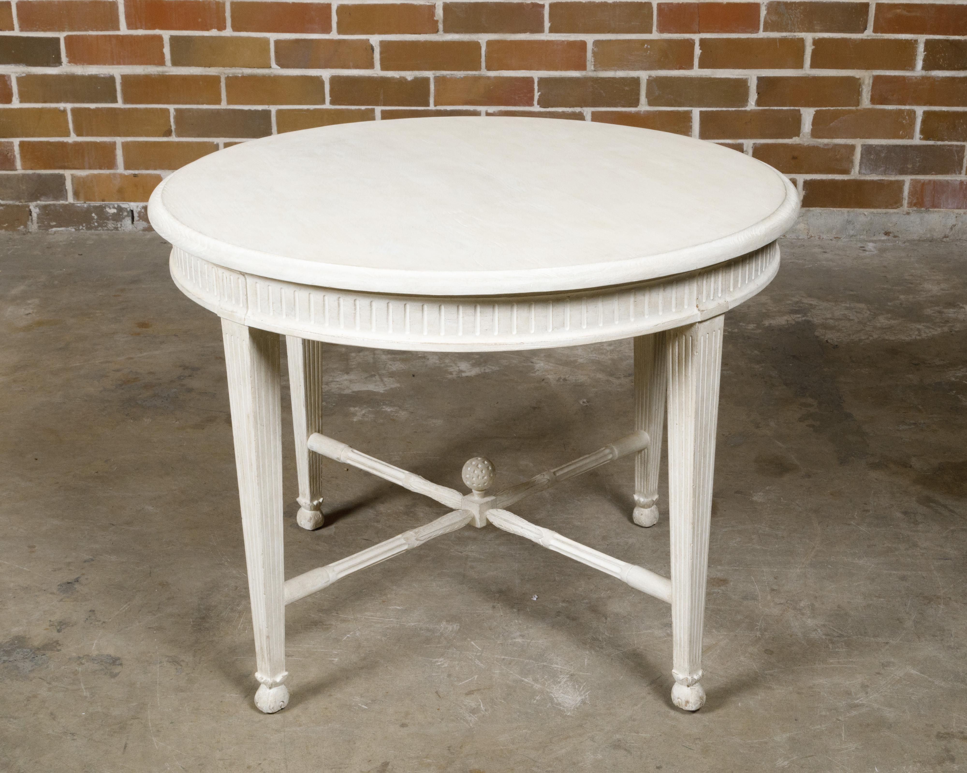 Rose Tarlow Louis XVI Style Painted Pine Center Table with Fluted Tapering Legs For Sale 5