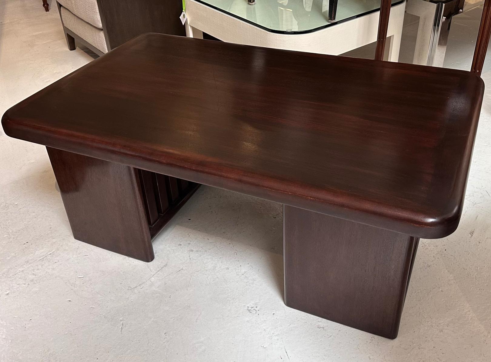Fin du 20e siècle Table basse Chapel Hill de Melrose House Rose Tarlow en vente