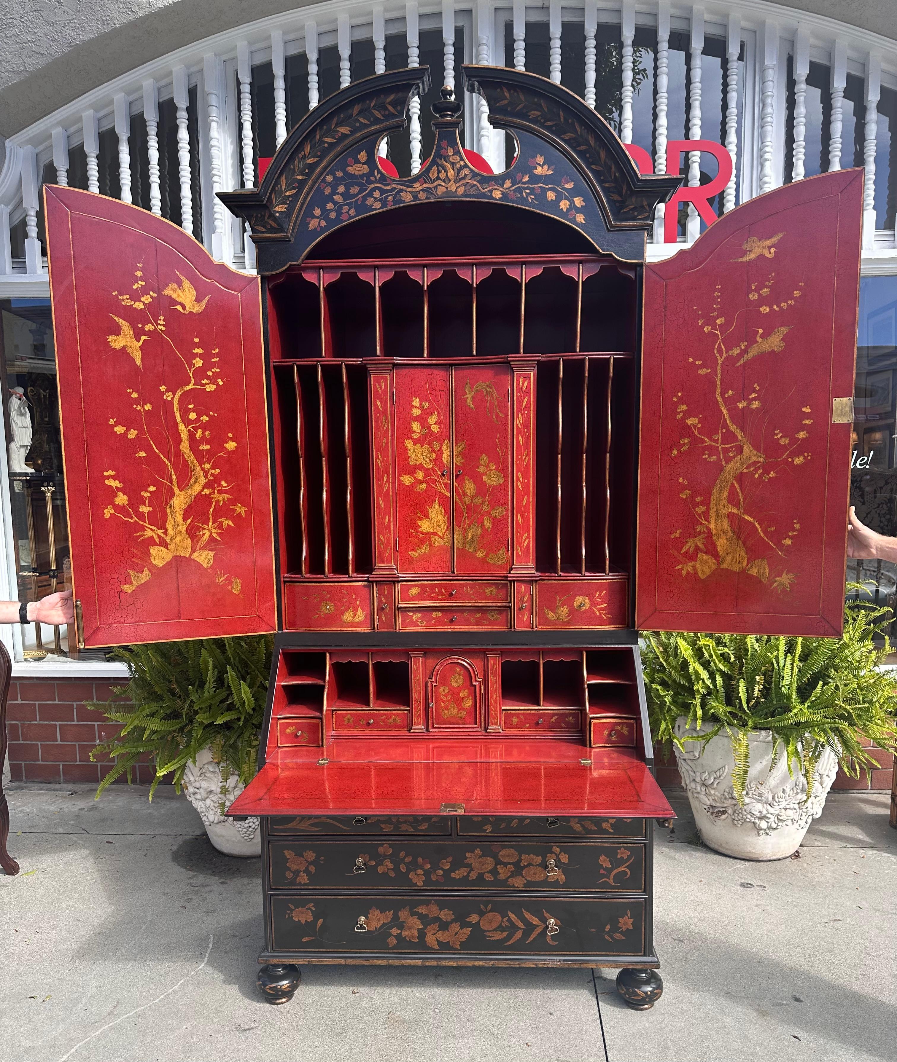 Rose Tarlow Melrose House Queen Anne Black & Red Chinoiserie Secretary Desk In Good Condition For Sale In LOS ANGELES, CA