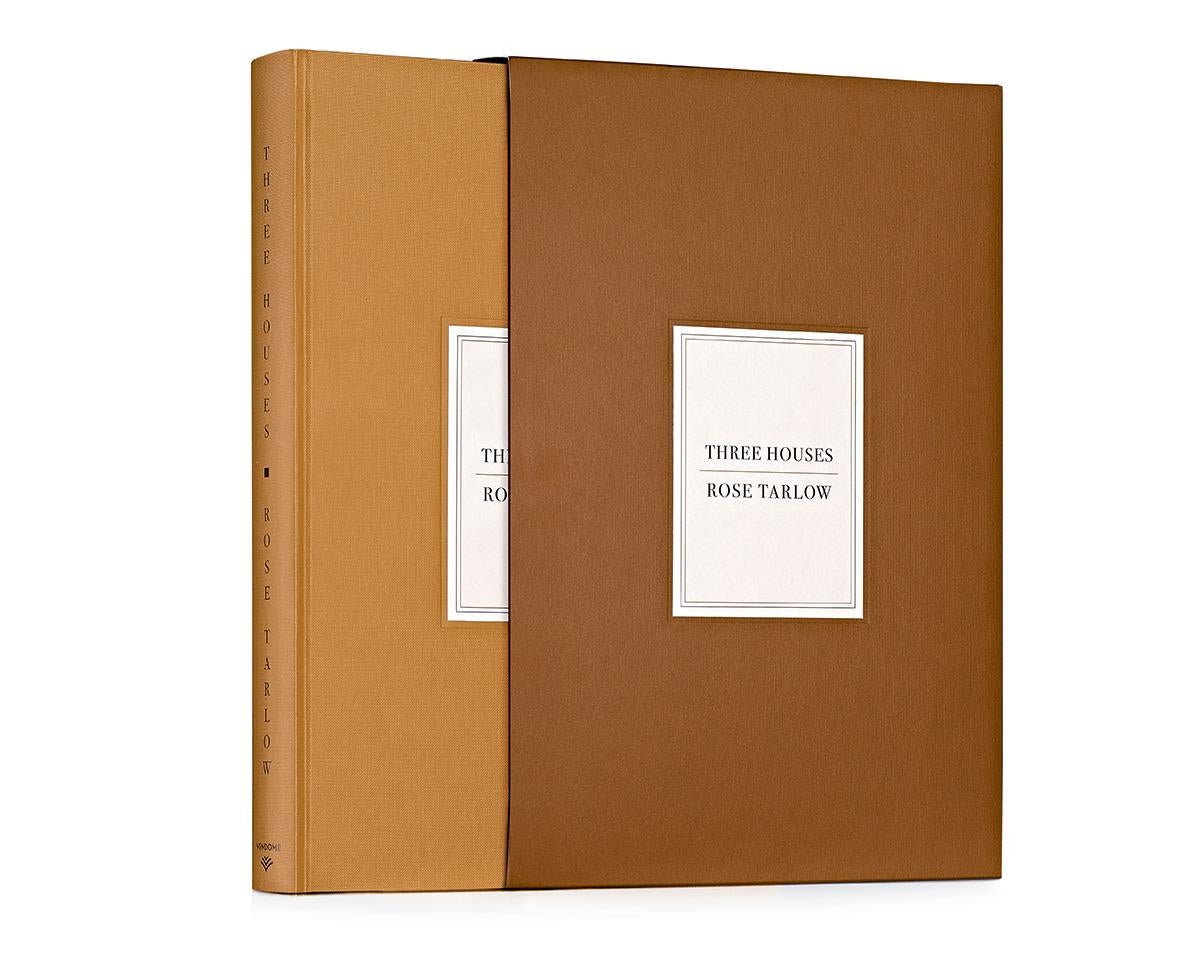 Livre Three Houses de Rose Tarlow Neuf - En vente à New York, NY