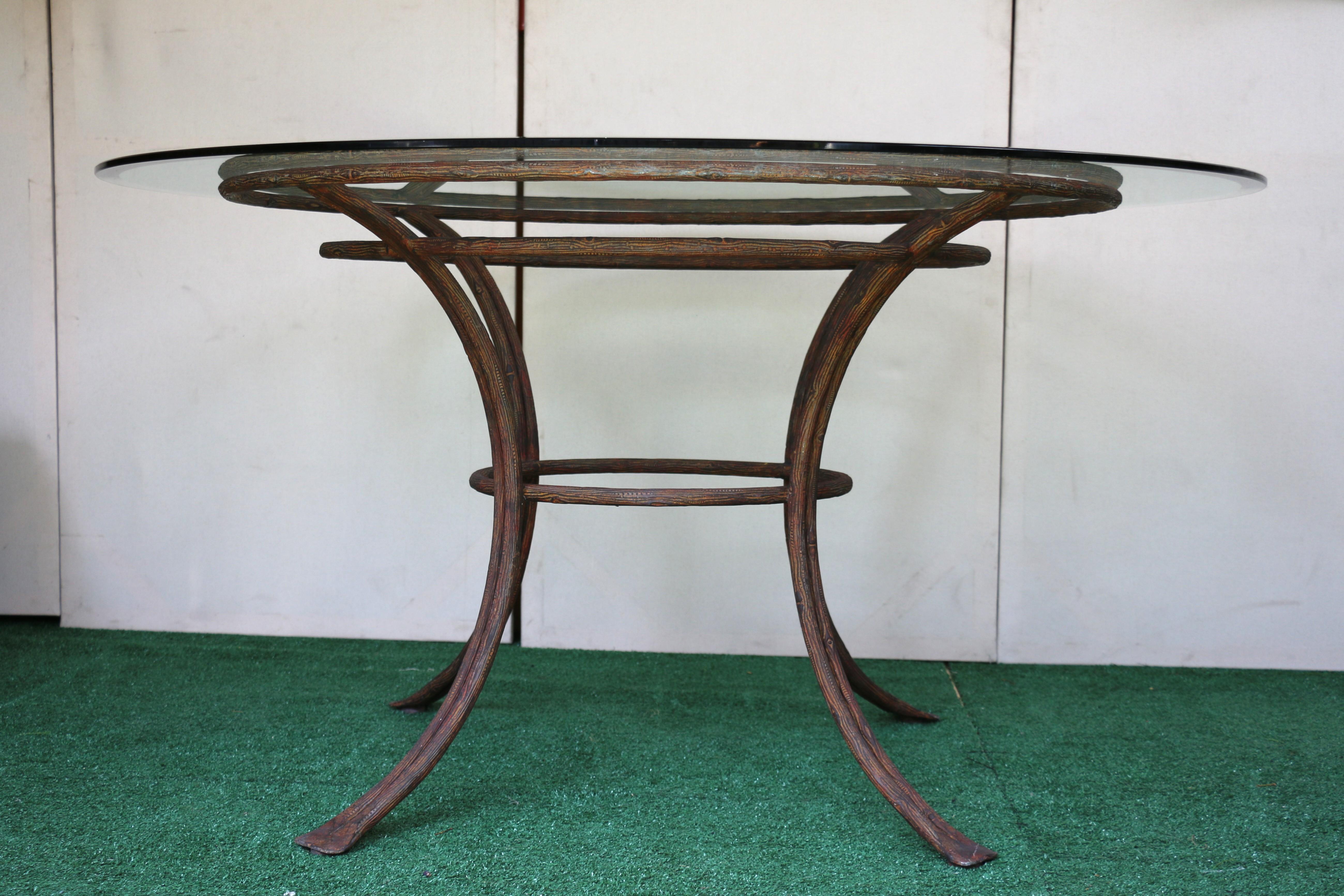 Stunning outdoor dining table designed by Rose Tarlow. This is known for her distinctive 