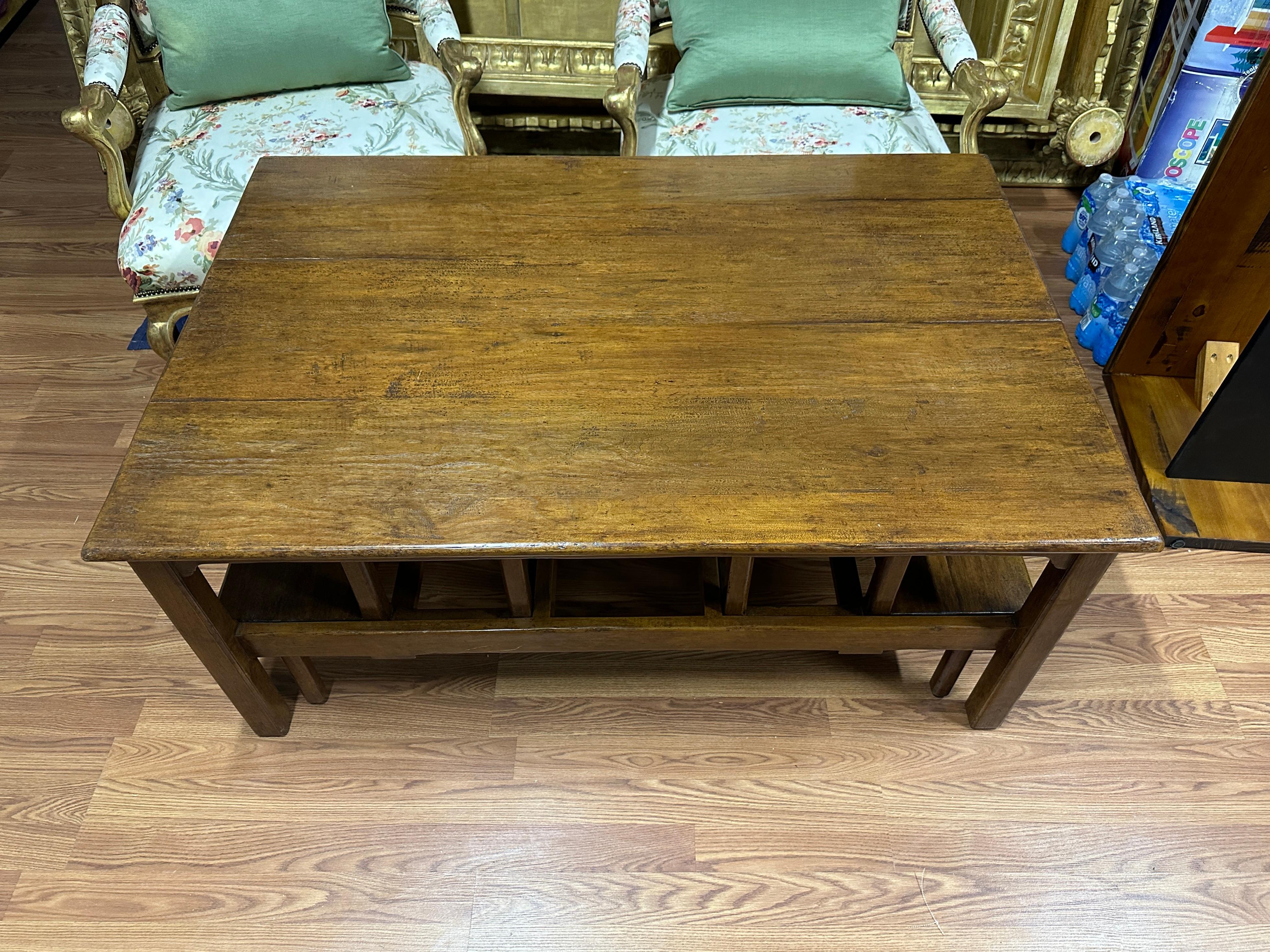 Beautiful walnut Rose Tarlow Windsor coffee cocktail table. We just acquired it out of a magnificent Palm Springs estate along with some beautiful custom pieces and Michael Taylor furniture. The ends slide out and in for additional room. An elegant