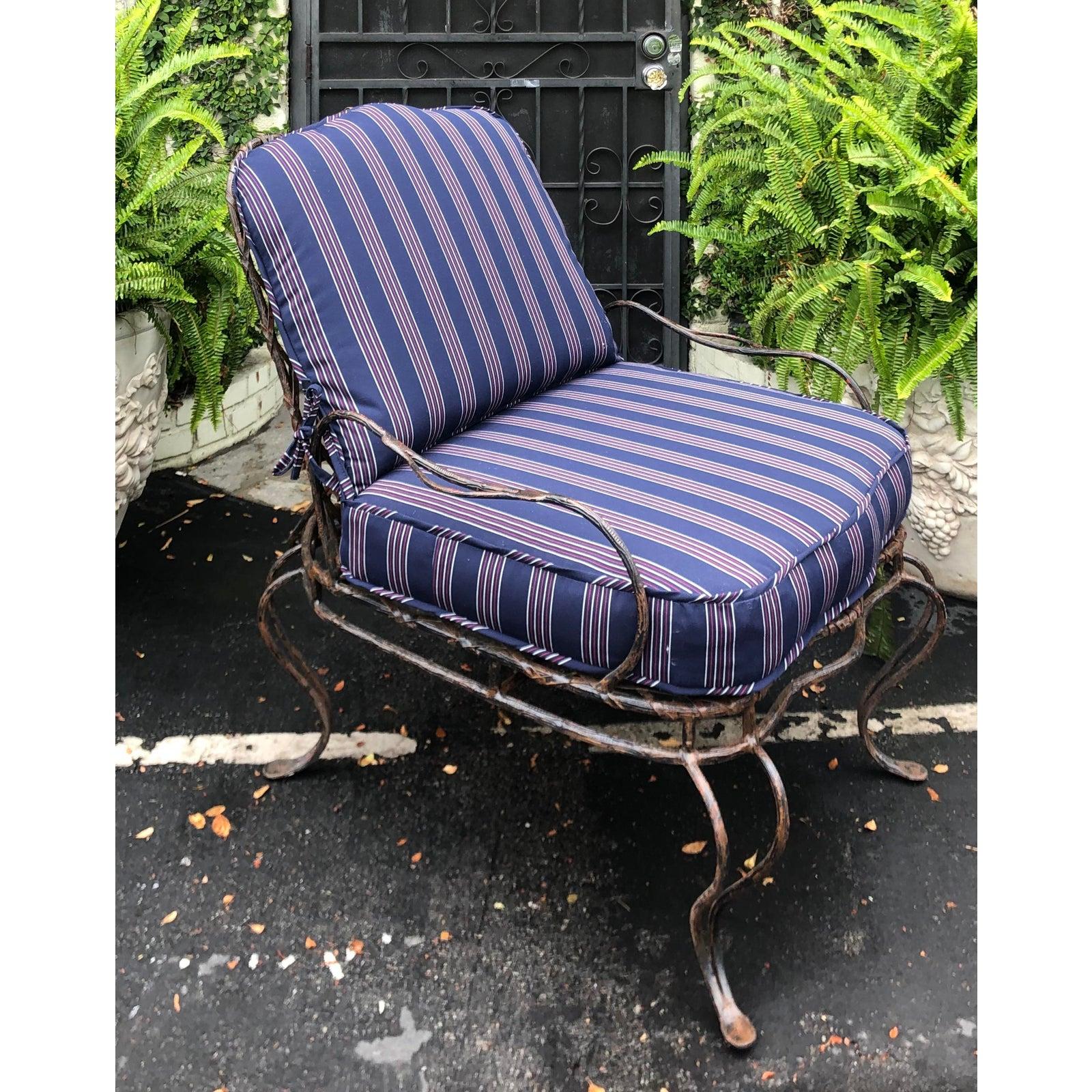 Rose Tarlow Wrought Iron Outdoor Lounge Chairs, a Pair In Good Condition In LOS ANGELES, CA