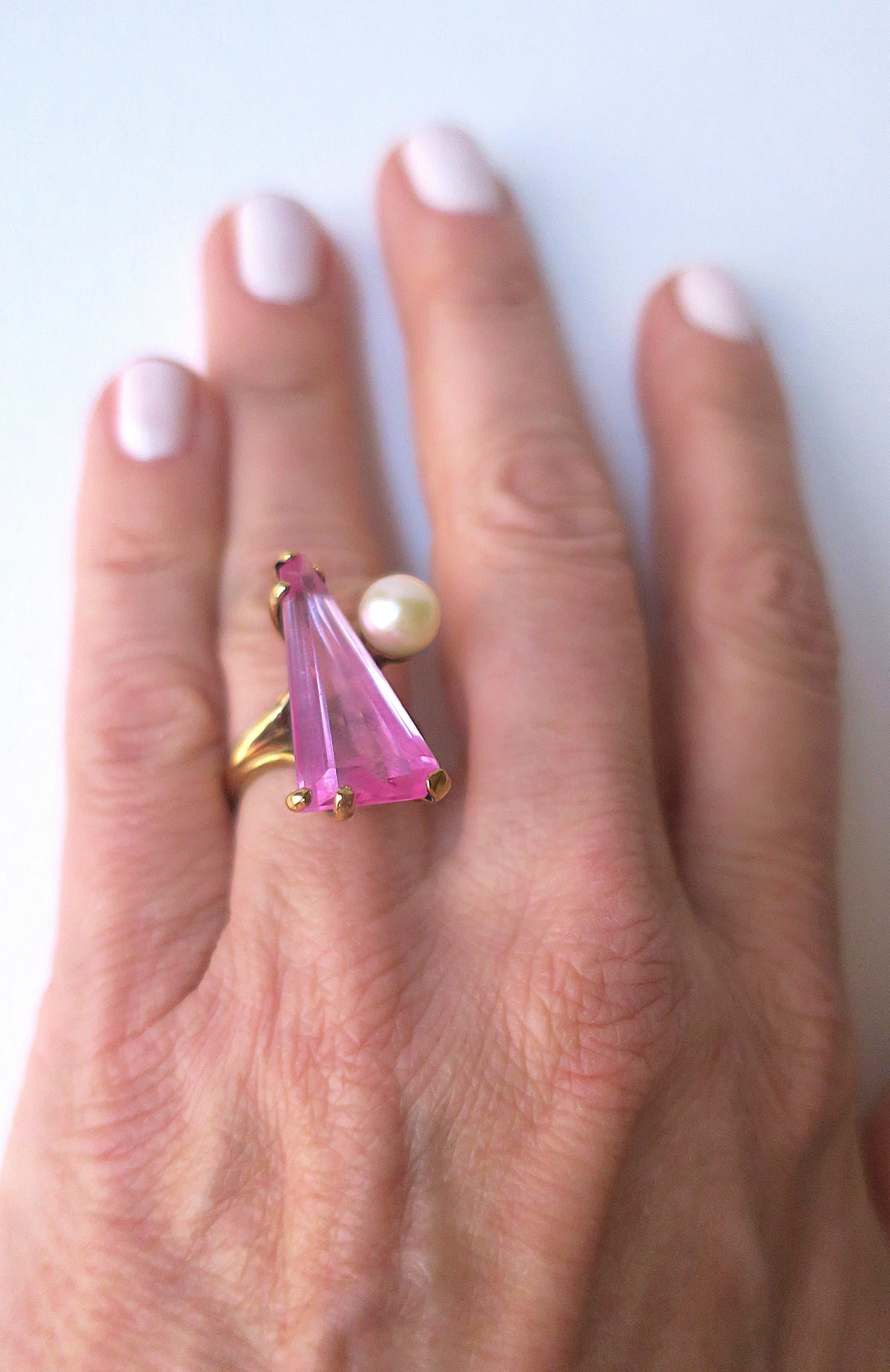 Women's or Men's Rose Zircon Pearl Gold Cocktail Ring For Sale