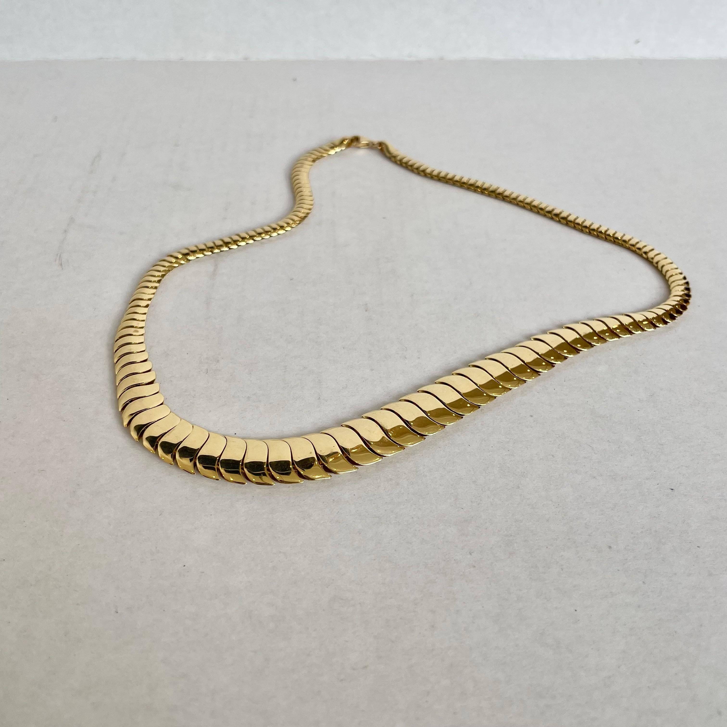 Late 20th Century Roseark Flexible S Necklace in 18k Gold