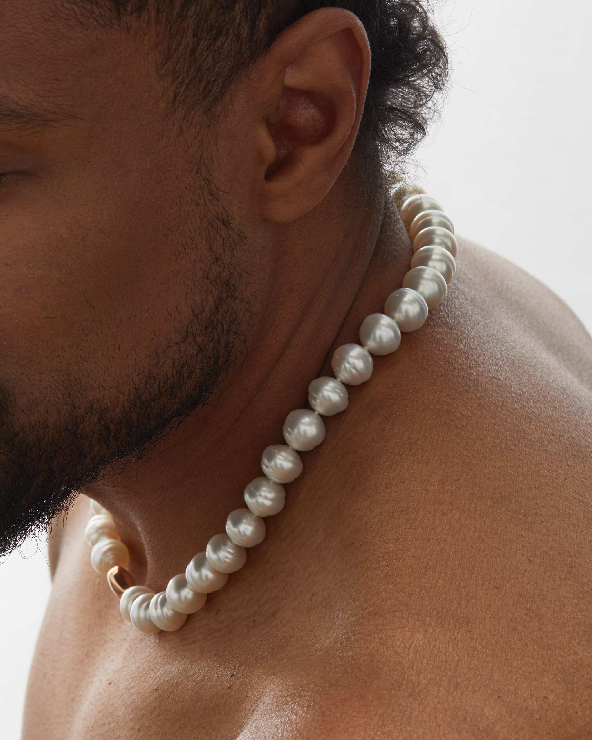 Taille ronde Roseate Jewelry Australian South Sea Circle Pearl Stand en vente