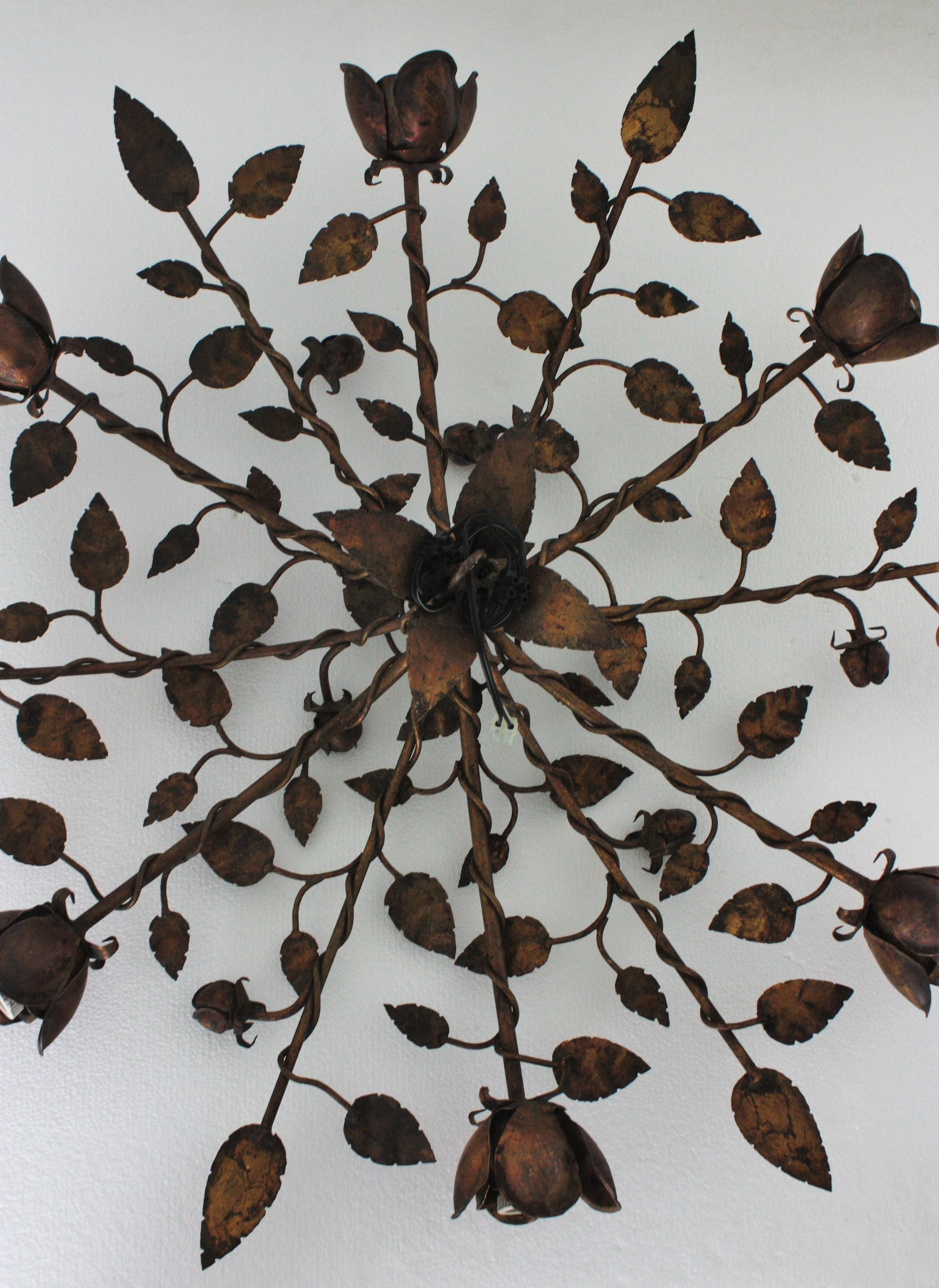 Plafoniera / lampadario in ferro dorato Rosebush Tree, Spagna, anni '50 in vendita 12