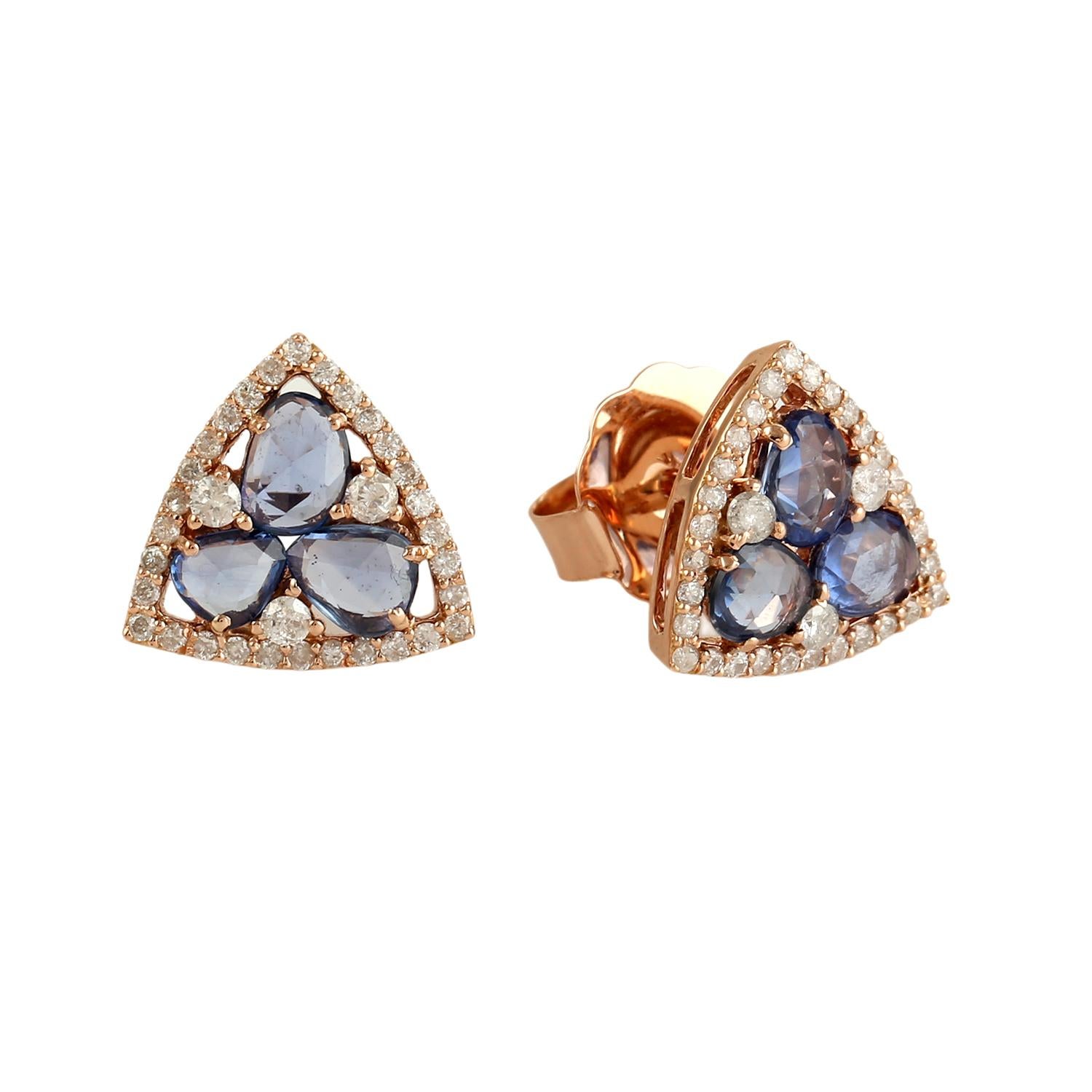 Artisan Boucles d'oreilles en or rose 18k avec saphir bleu Rosecut et diamants pavés en vente