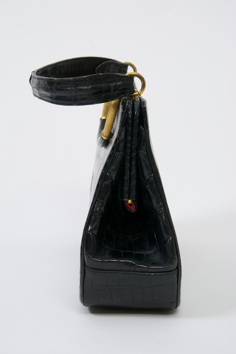 Rosenfeld 1960er Schwarze Handtasche aus Kunstalligatorleder im Zustand „Gut“ im Angebot in Alford, MA