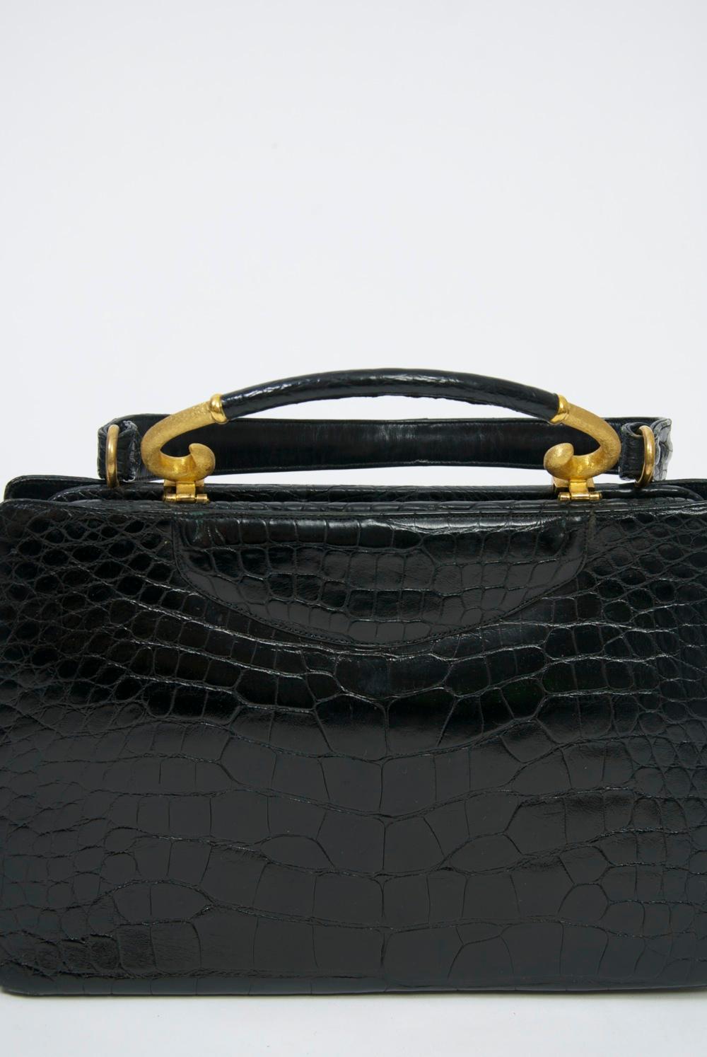 Rosenfeld 1960er Schwarze Handtasche aus Kunstalligatorleder im Angebot 2