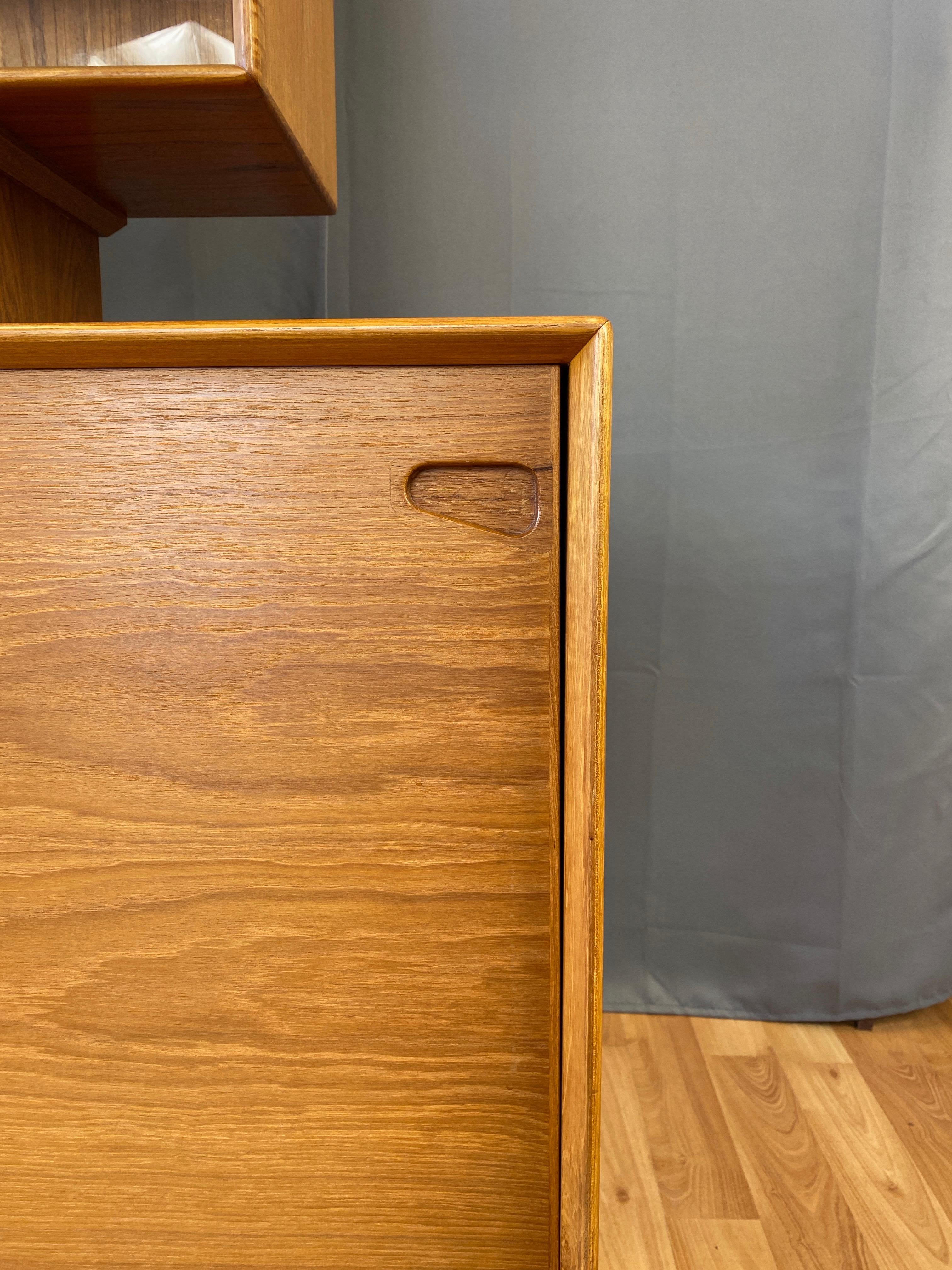 Rosengren Hansen for Dyrlund Danish Modern Teak Sideboard and Hutch, 1960s  a 6