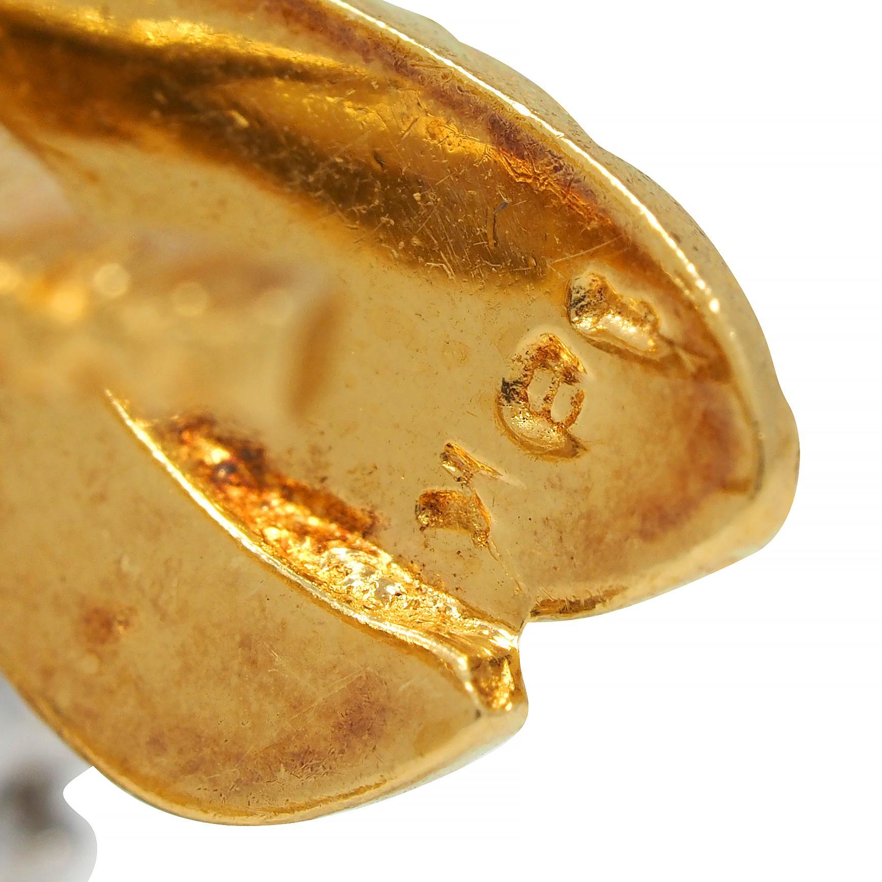 Rosenthal 1960's 1.28 CTW Diamond Ruby 18 Karat Two-Tone Gold Vintage Bee Brooch 3