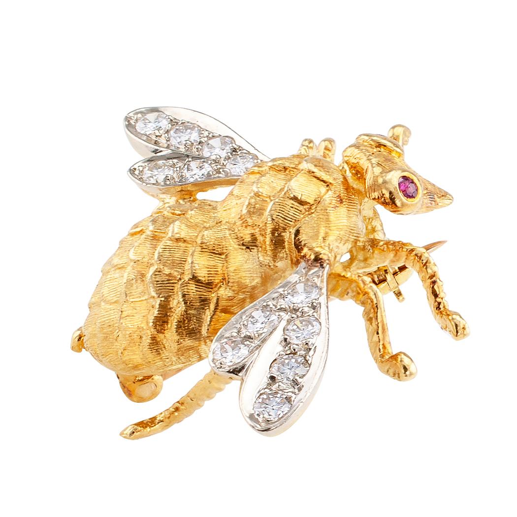 Contemporary Rosenthal 1970s Honey Bee Diamond Ruby Gold Brooch