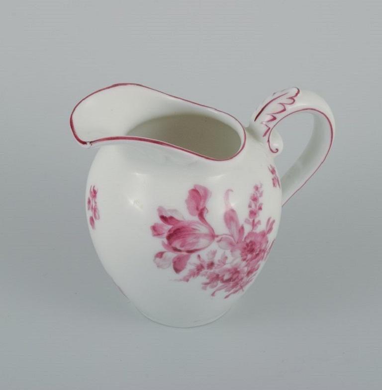 Début du 20ème siècle Rosenthal, un service à thé en porcelaine composé d'une théière, d'un crémier et d'un sucrier. en vente