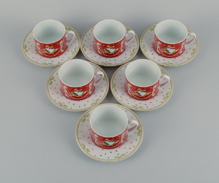 Rosenthal, a set of six pairs of coffee cups and matching saucers with Christmas motifs.
Late 1900s.
Marked.
In perfect condition.
The cup measures: D 8.3 x H 6.0 cm.
Saucer: D 15.5 cm.