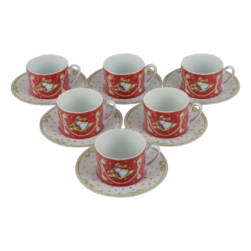 Rosenthal, ein Set aus sechs Kaffeebechern und passenden Untertassen, Weihnachtsmotive