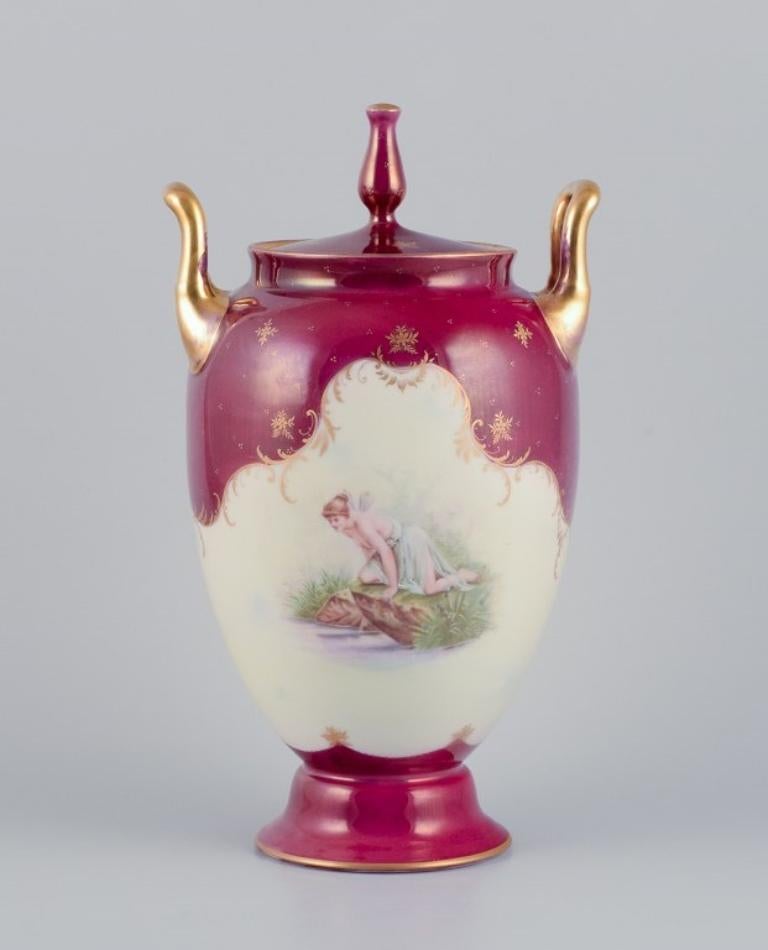 Rosenthal and Wien. Early lidded porcelain vase with two handles. Classic form.  In Excellent Condition For Sale In Copenhagen, DK